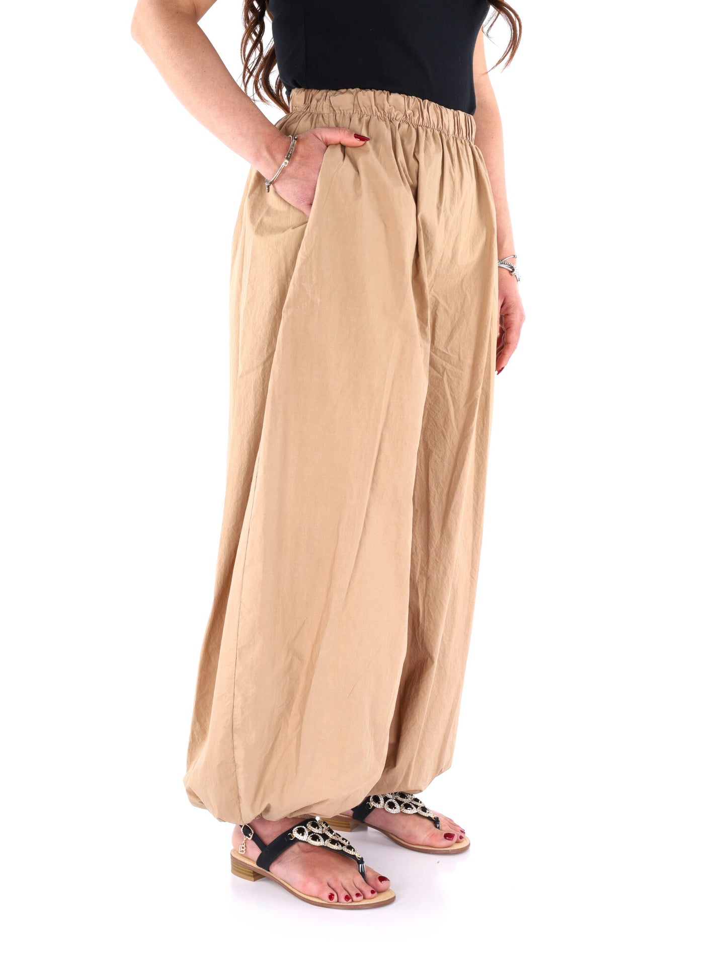 Pantaloni beige da donna Miss Love, eleganza e comfort