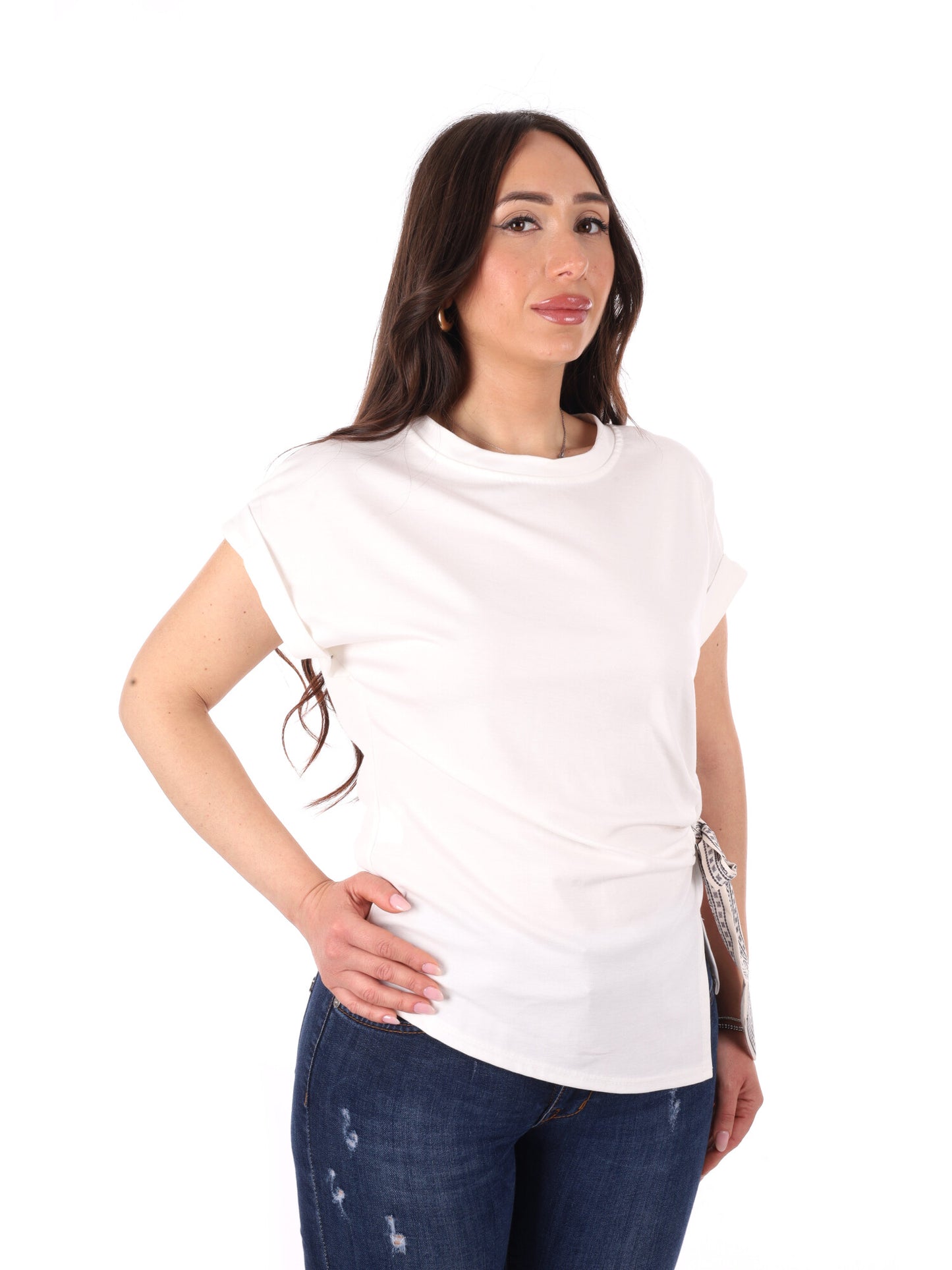 Miss Love, t-shirt a maniche corte bianca da donna dal design minimal