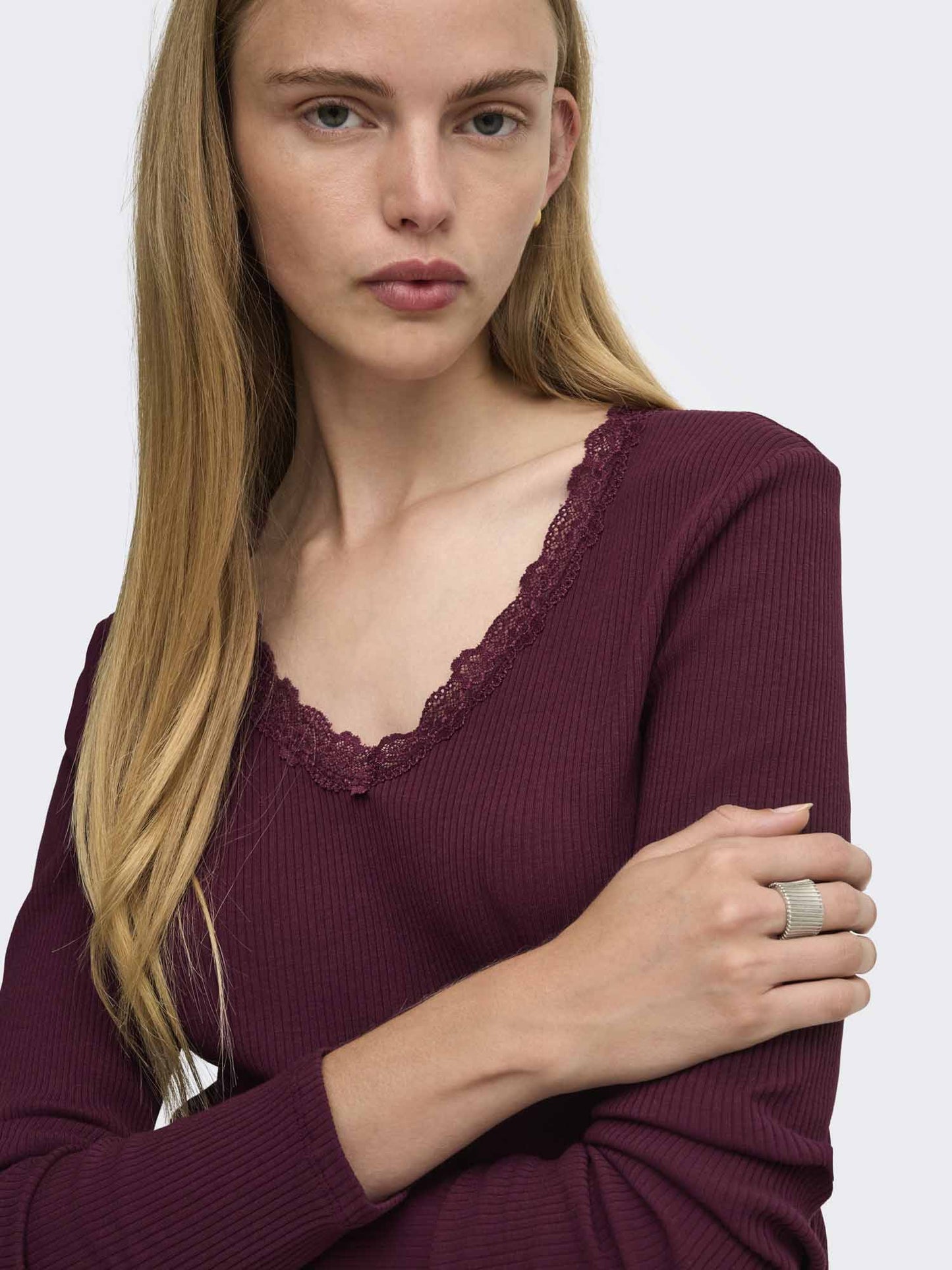 Only Sara, t-shirt maniche corte da donna bordeaux