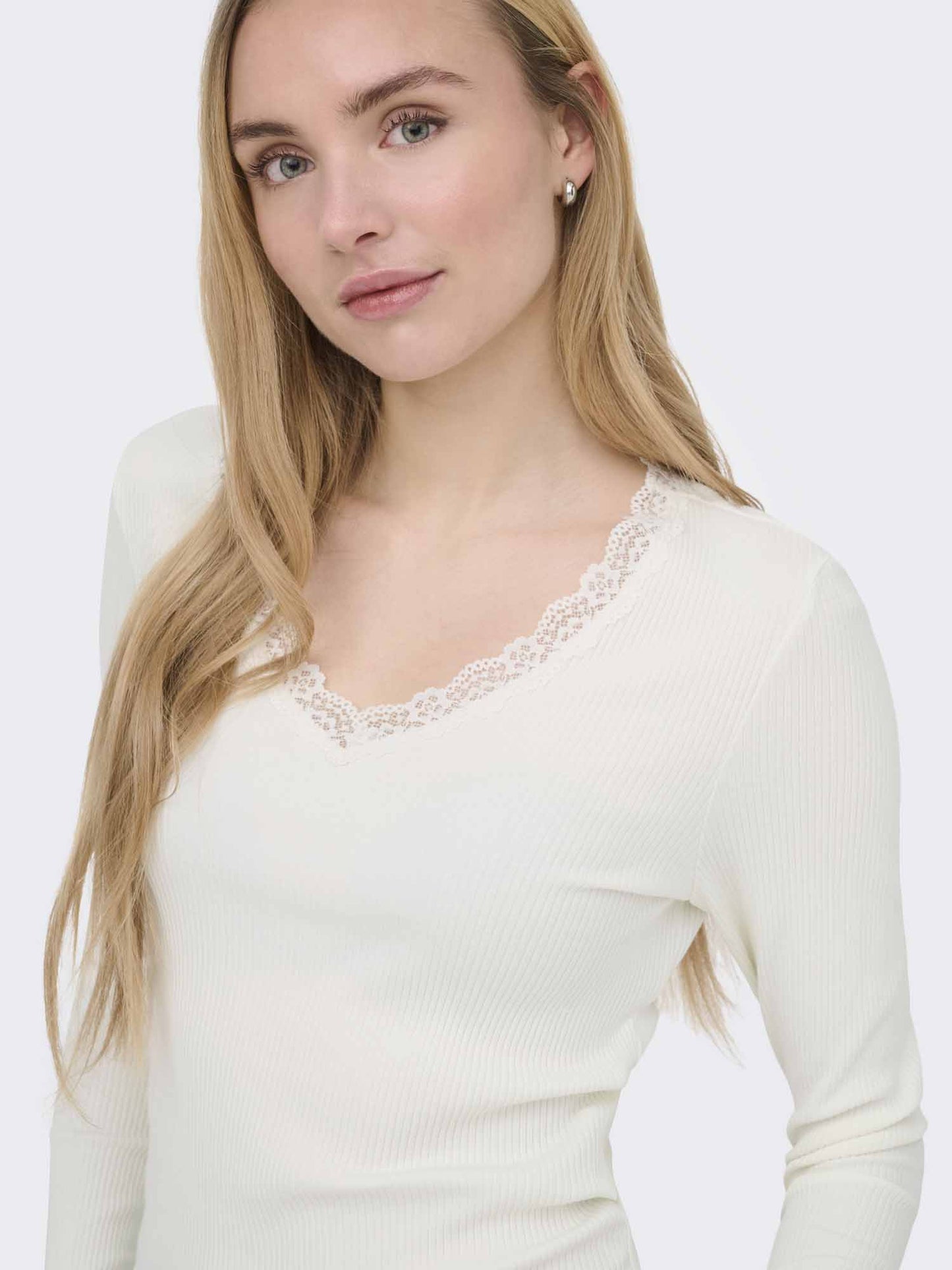 Only Sara, t-shirt maniche corte da donna panna