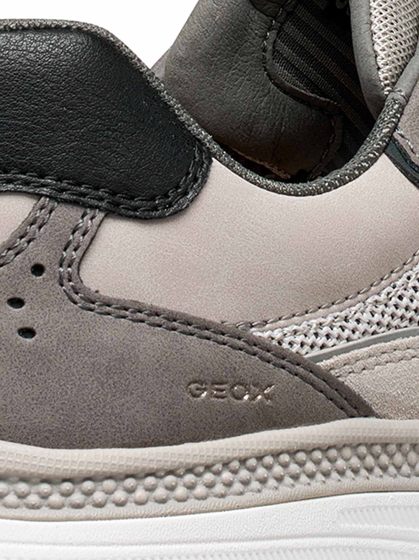Sneakers Spherica Actif grigie da uomo Geox per un comfort quotidiano