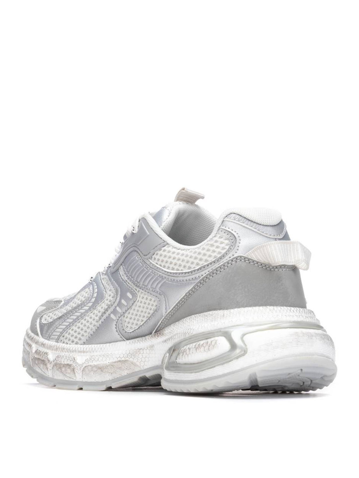 Sneakers donna Xti argento con suola chunky e lacci