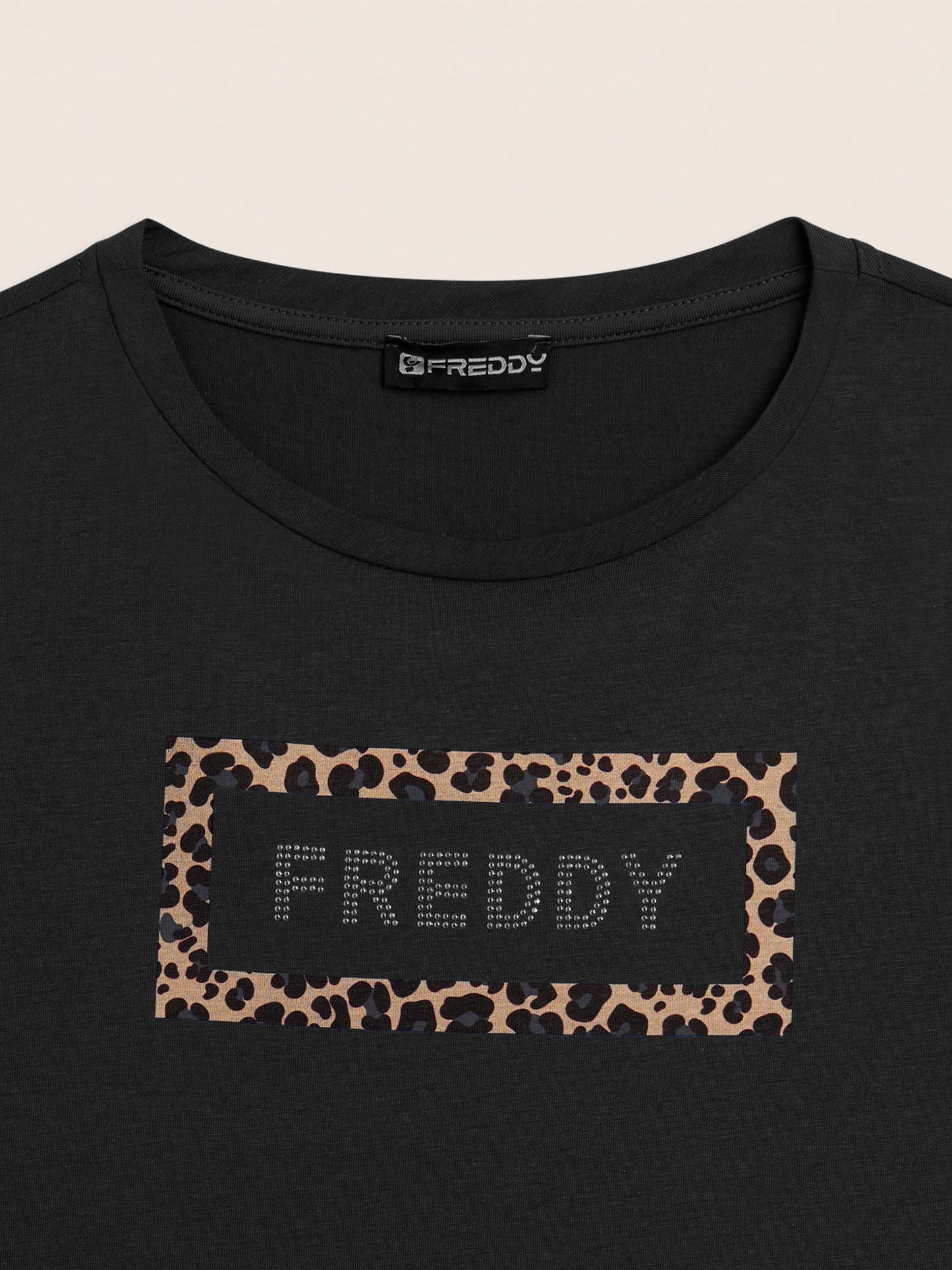 T-shirt donna Freddy Slounge con logo e grafiche animalier