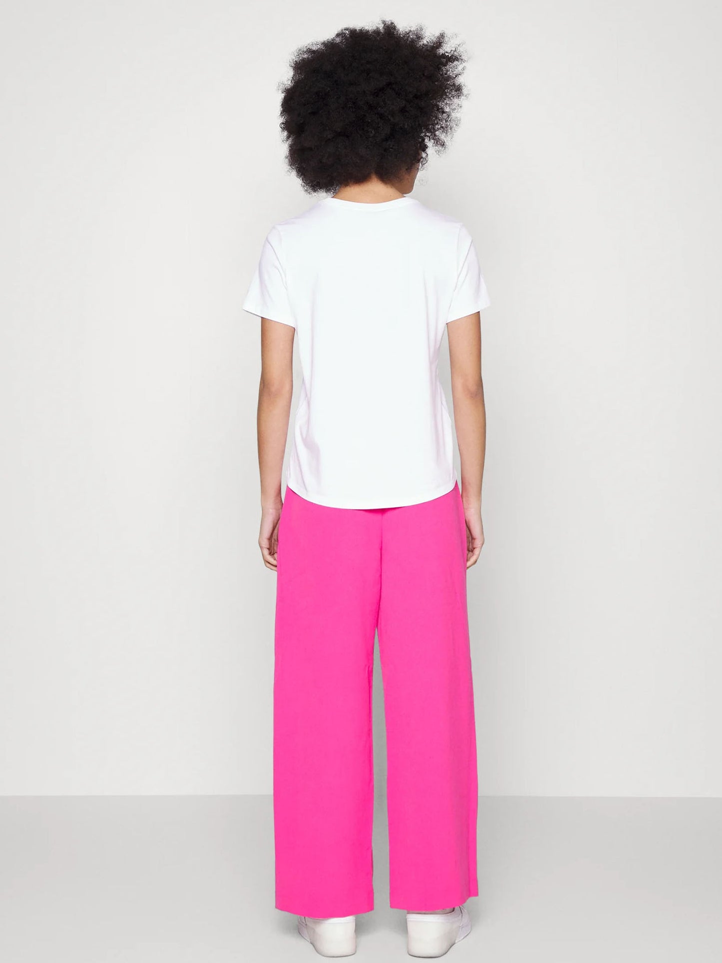 T-SHIRT SPORTSWEAR ESSENTIALS NIKE DA DONNA BIANCO