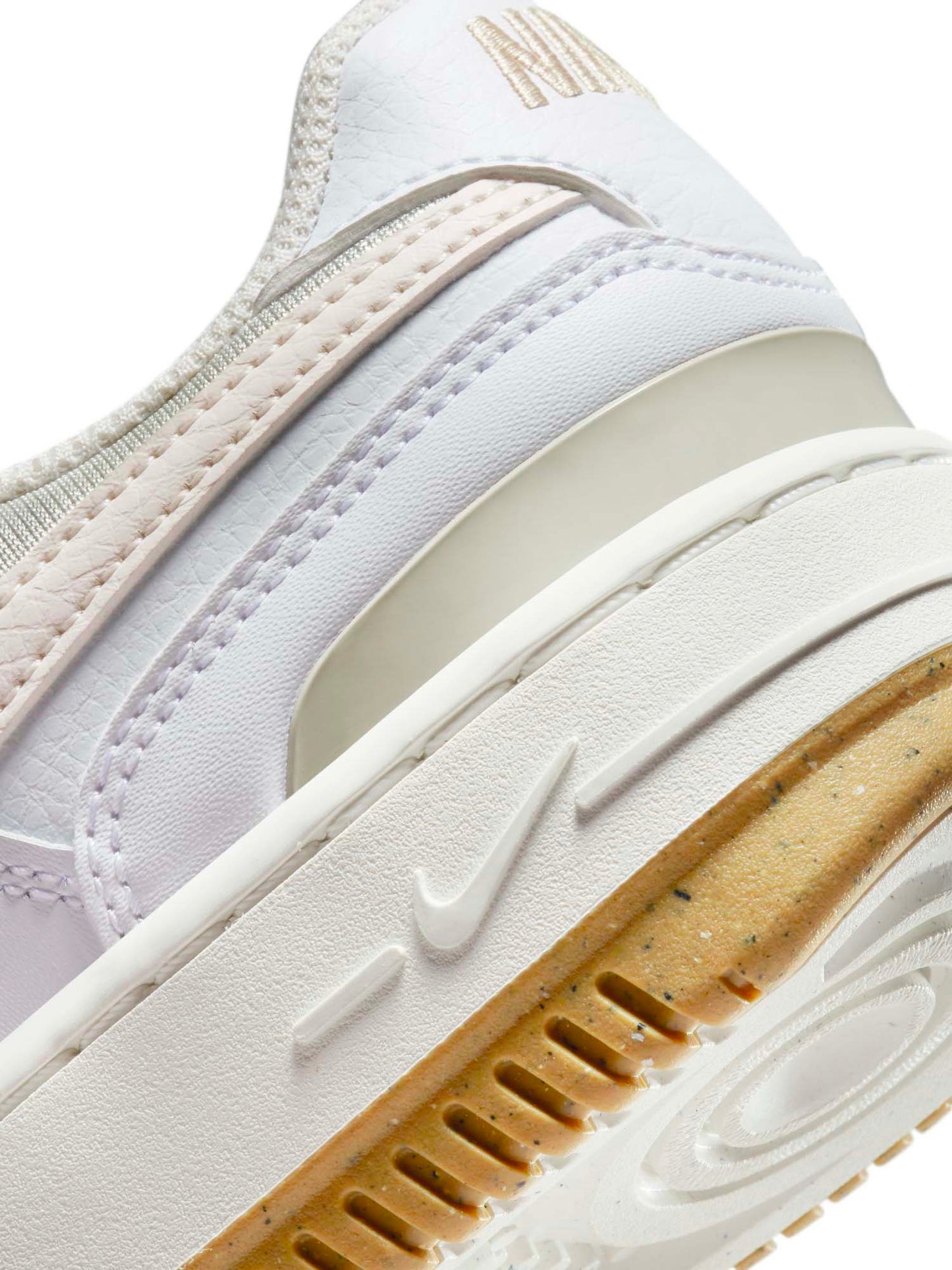 SNEAKERS GAMMA FORCE NIKE DONNA BIANCO