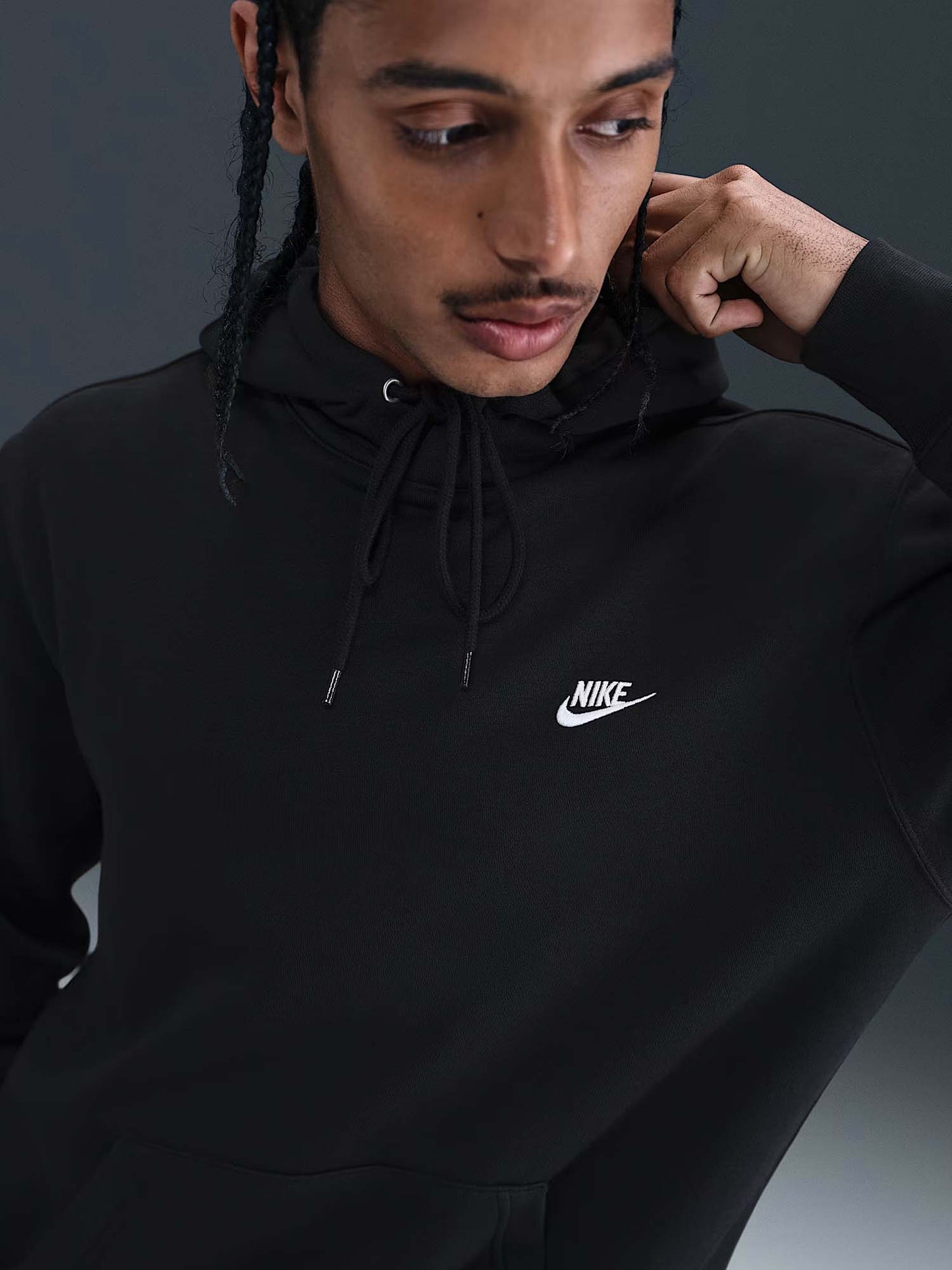 FELPA CLUB CON CAPPUCCIO NIKE DA UOMO NERO