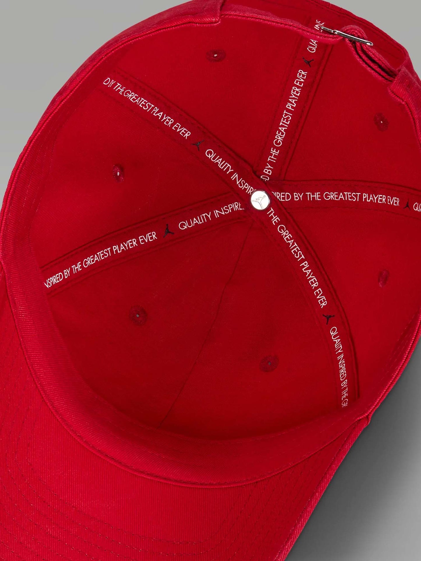 CAPPELLO CON VISIERA JORDAN UNISEX ROSSO