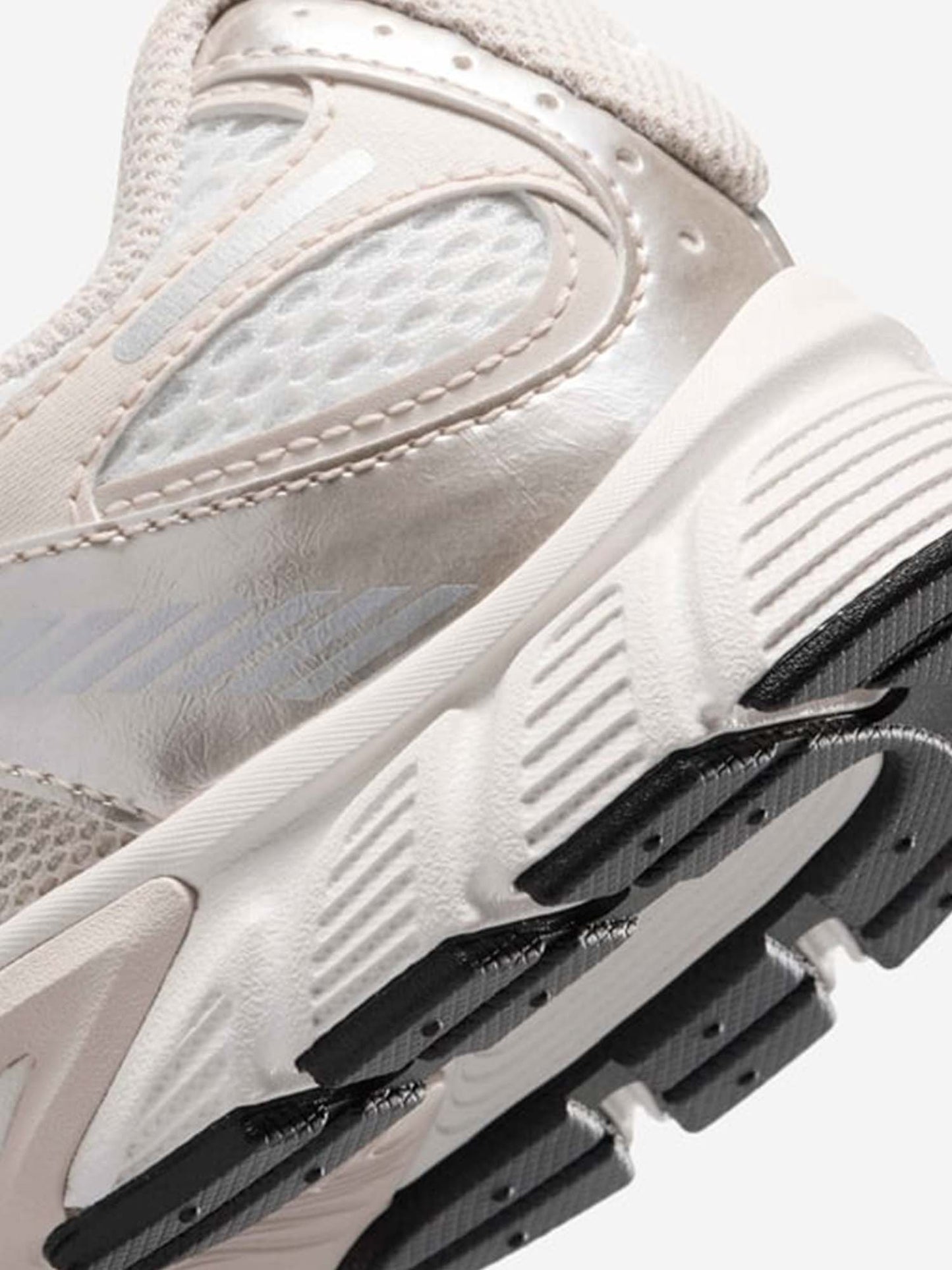 NIKE V5 RNR 3 GS