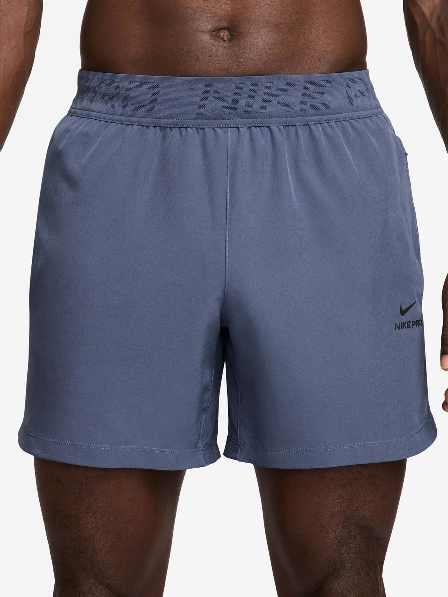 NikePro Training, shorts da uomo blu con tecnologia Dri-FIT