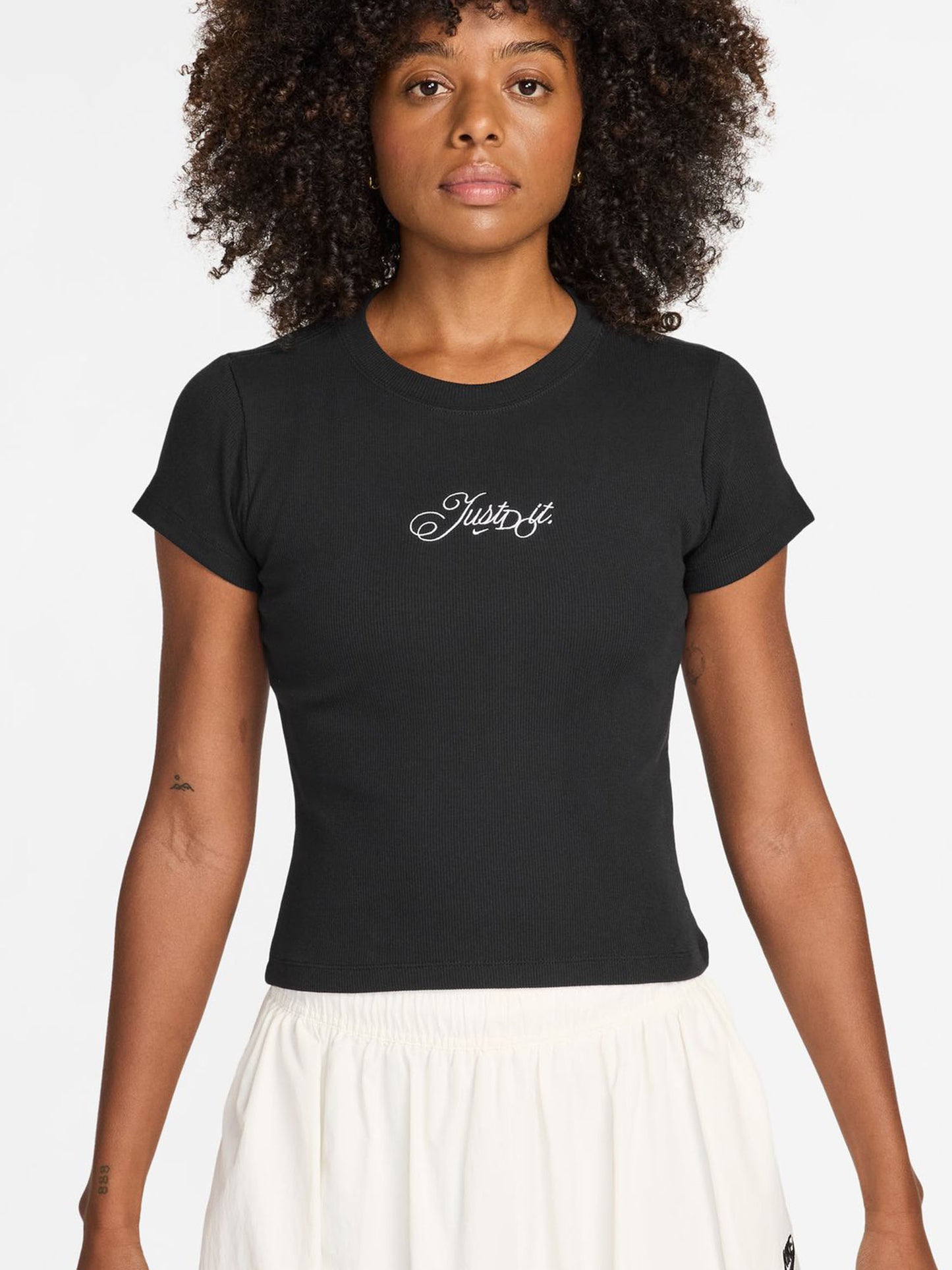 Nike T-shirt maniche corte da donna in nero