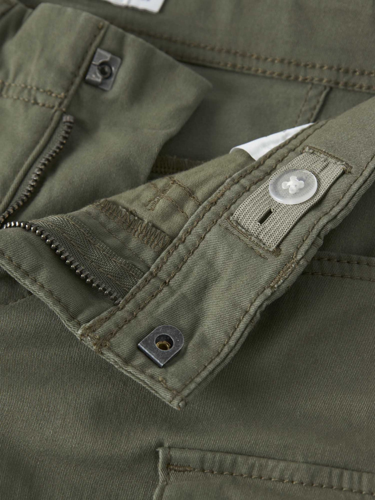 Pantaloncini bermuda Name It verdi unisex bambino per l'estate