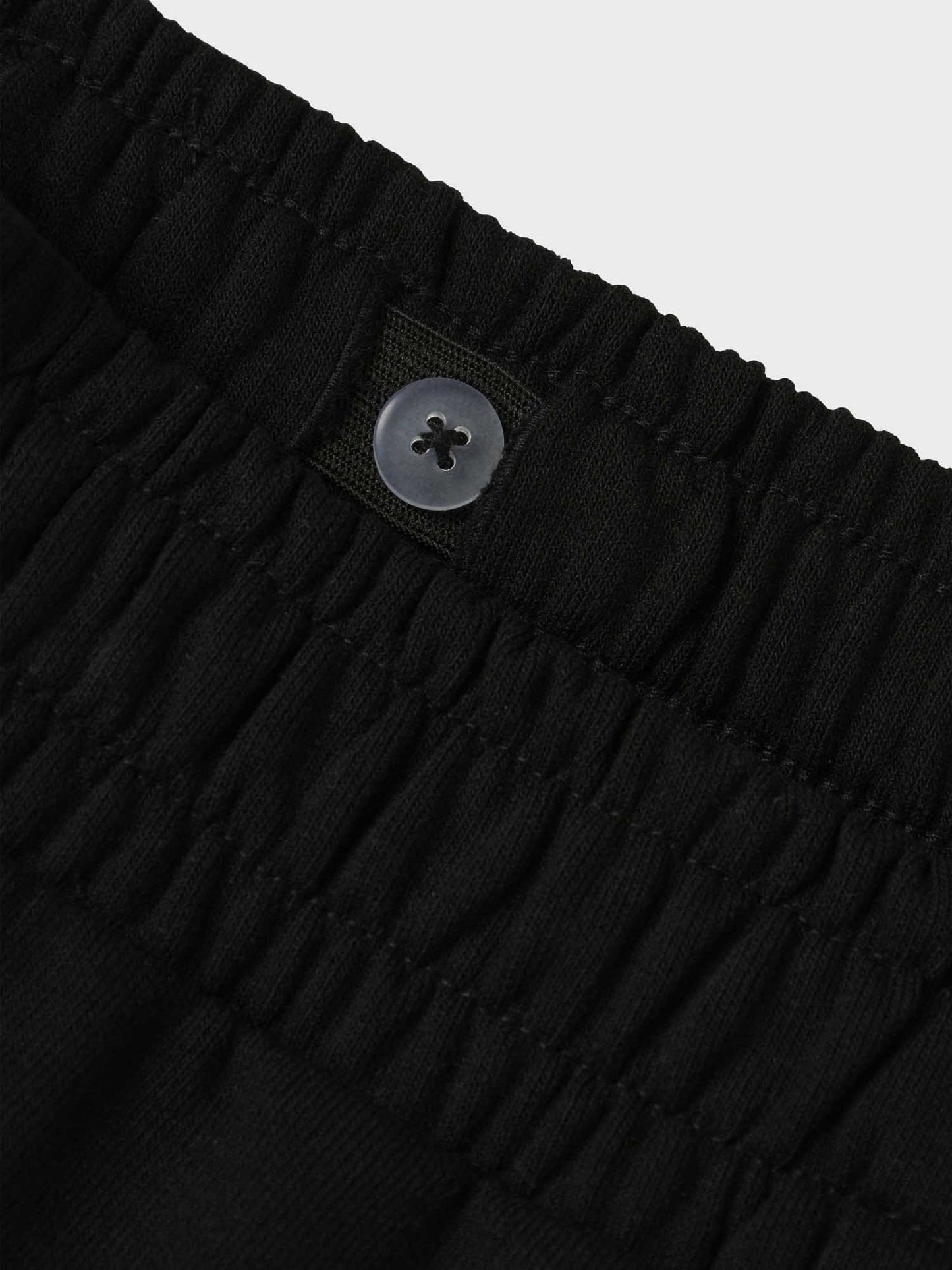 Shorts unisex bambino Name It neri comodi e versatili