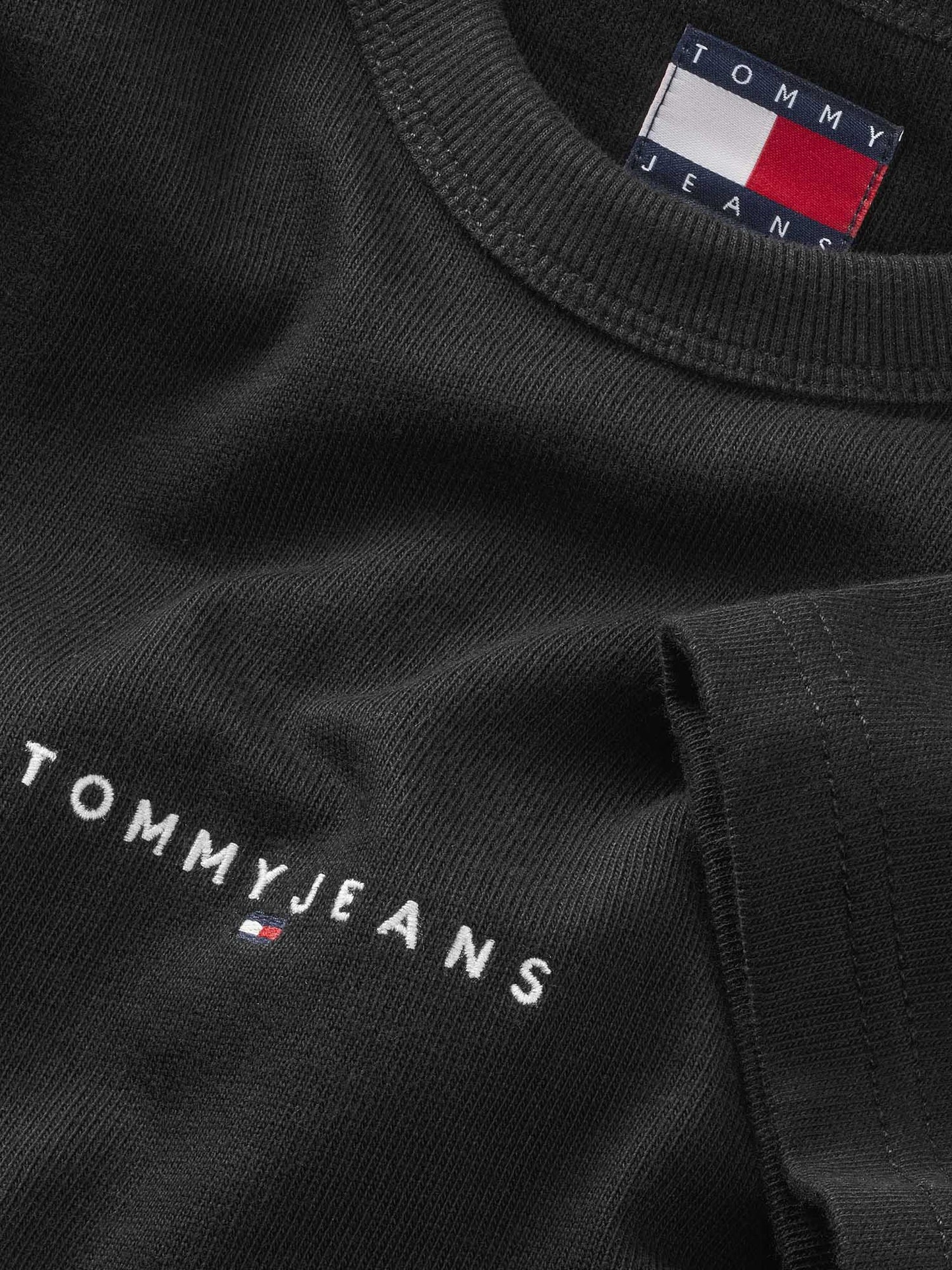 T-shirt Tommy Jeans a costine nera da uomo con logo ricamato