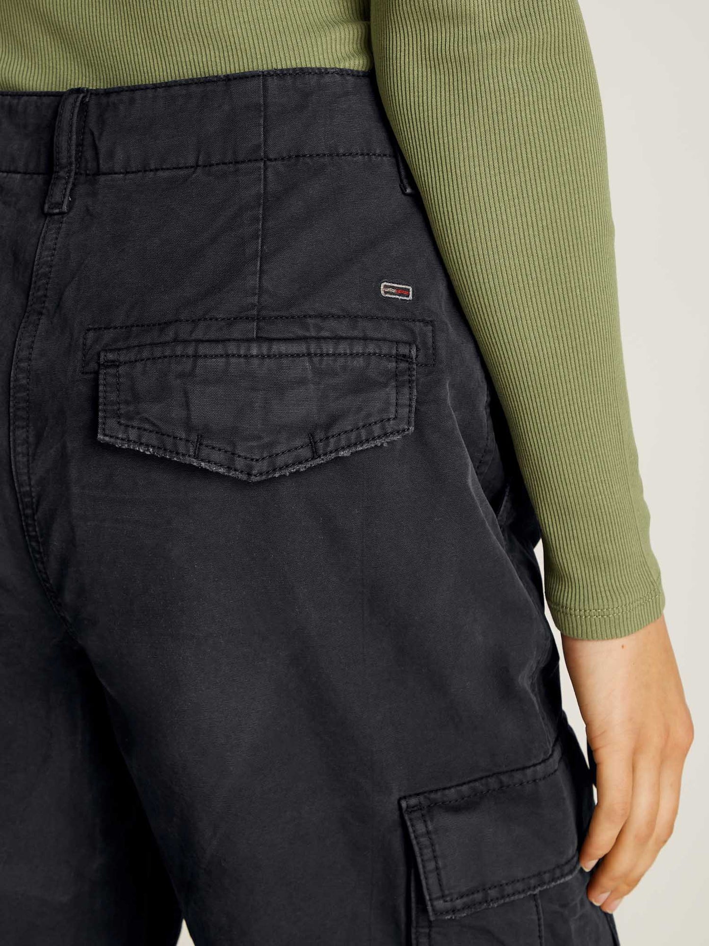 PANTALONE CARGO MIA RELAXED TOMMY JEANS DONNA NERO