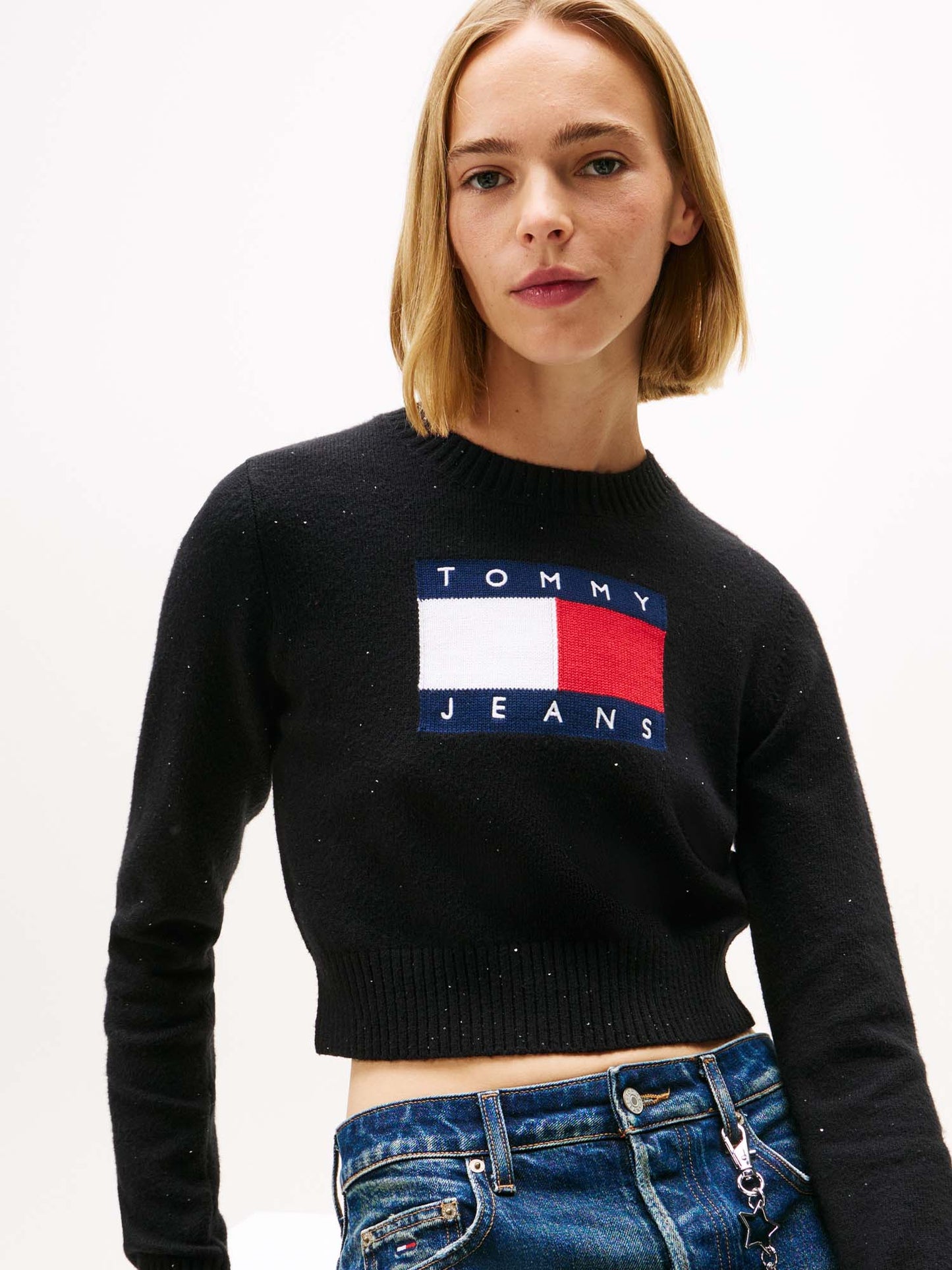 PULLOVER CROP CON PAILLETTES TOMMY JEANS DA DONNA NERO