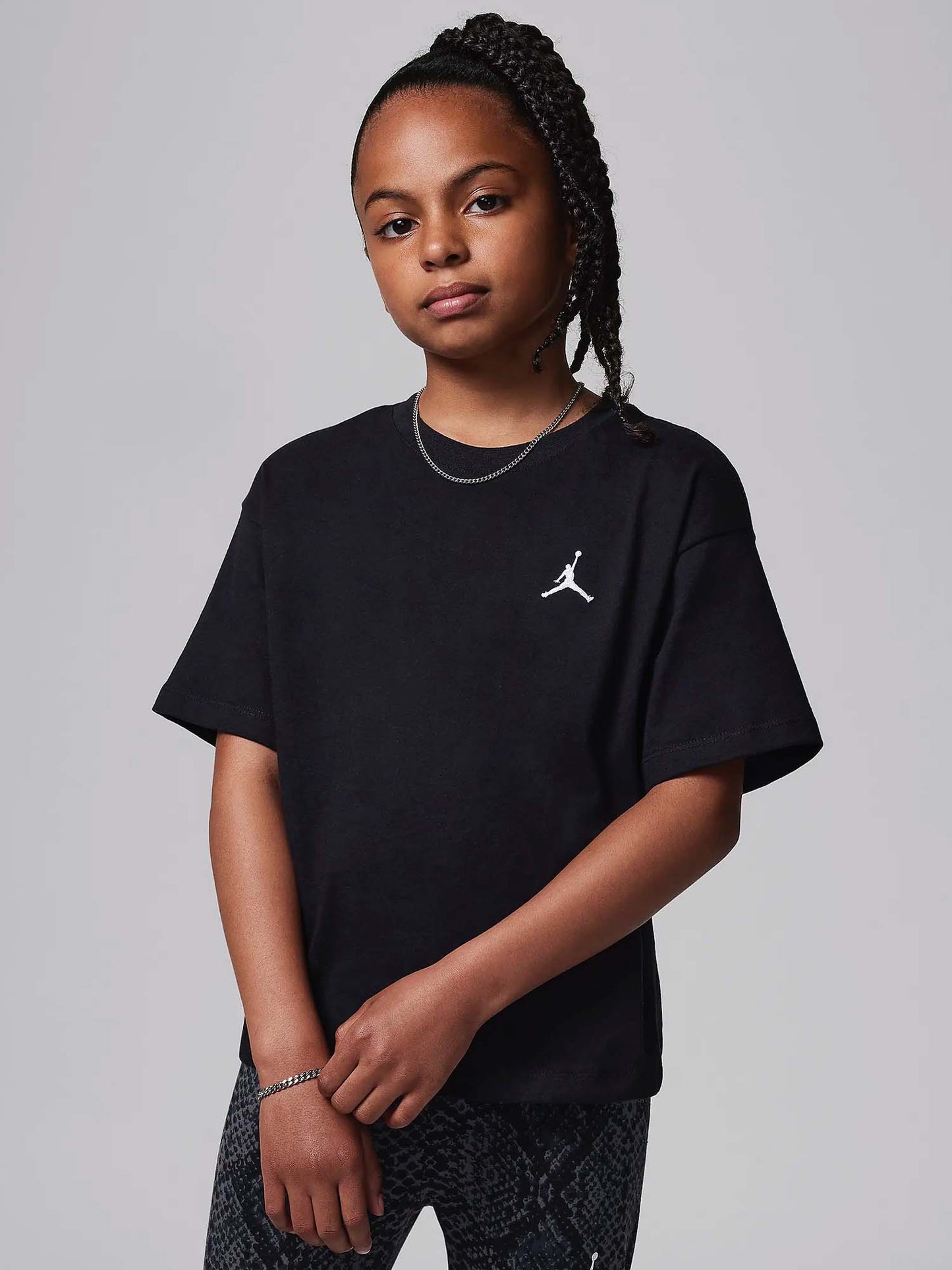 T-SHIRT CON LOGO RICAMATO JORDAN BAMBINA NERO