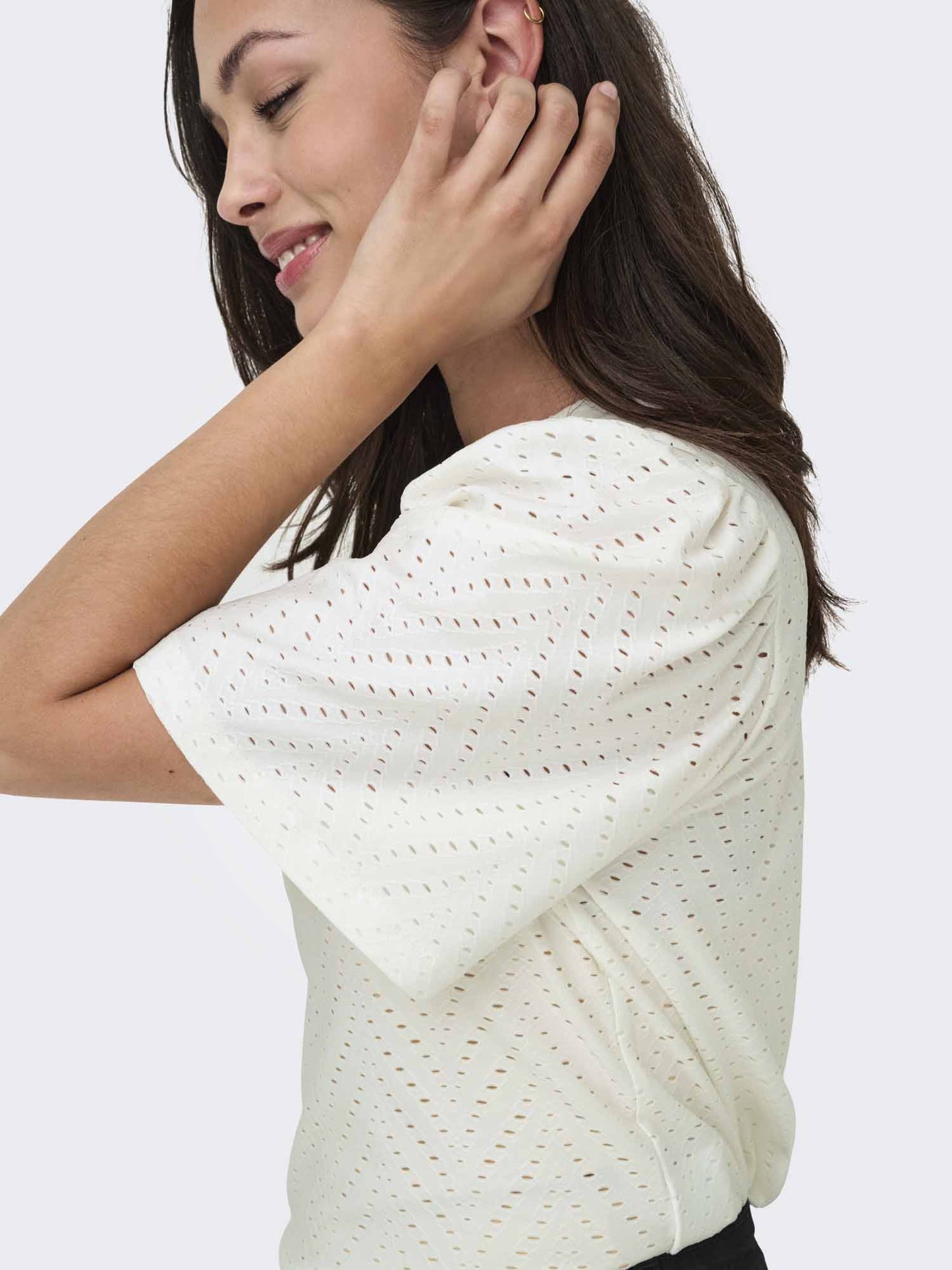 T-shirt crema da donna Jacqueline De Yong Carla Cathinka a maniche corte