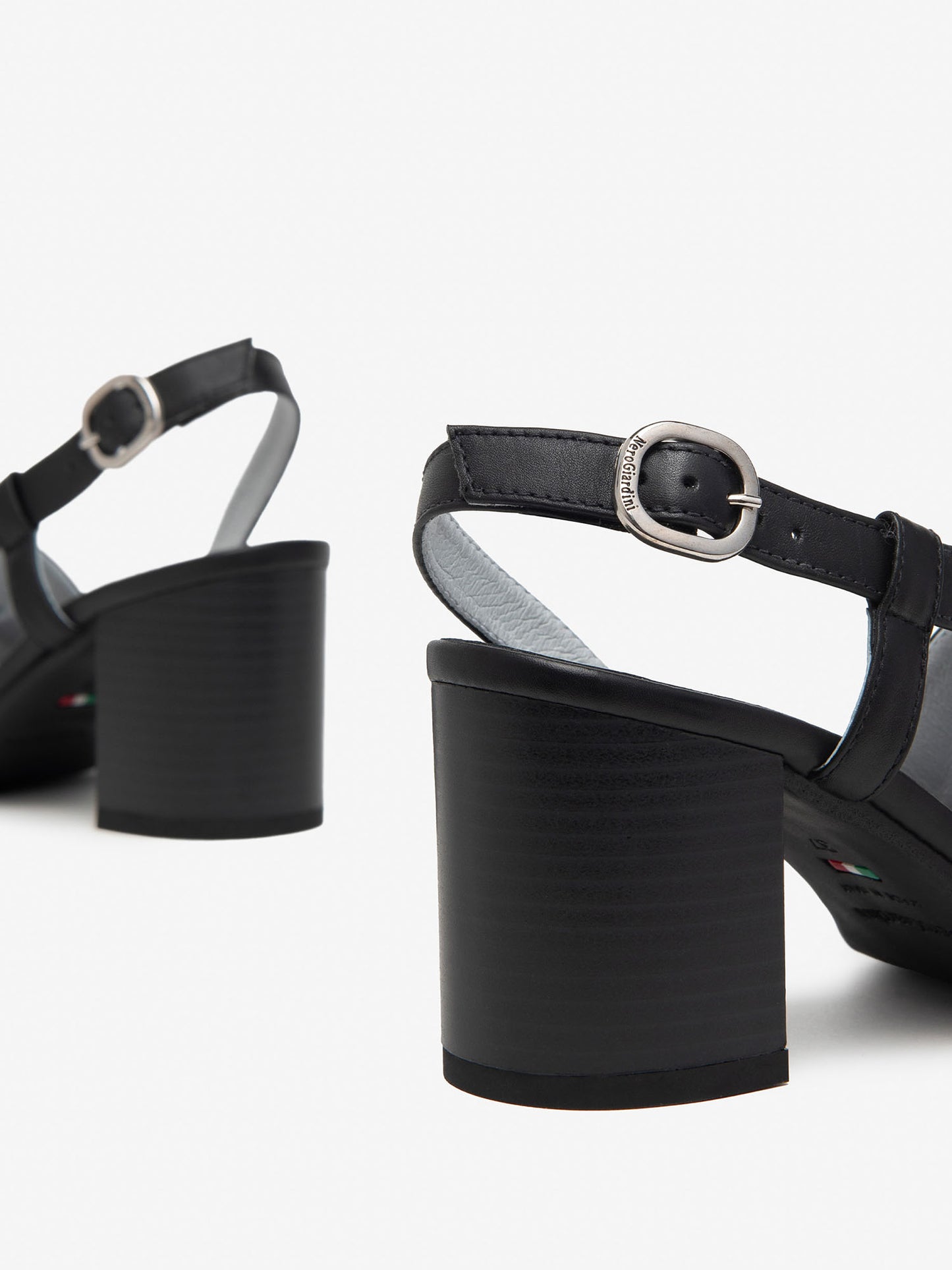 NERO GIARDINI SANDAL - NERO