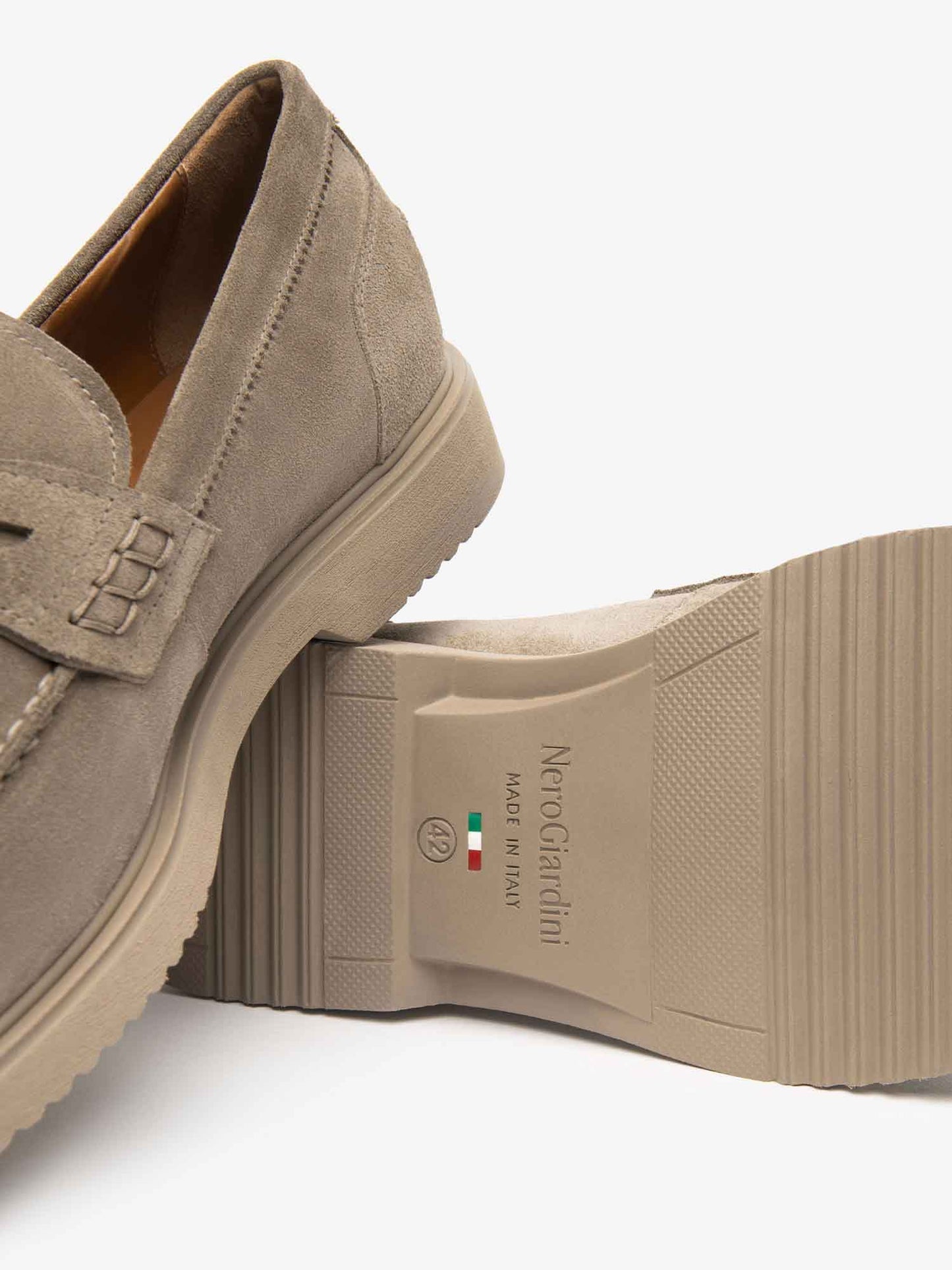 MOCASSINO SCAMOSCIATO NERO GIARDINI UOMO ARGILLA