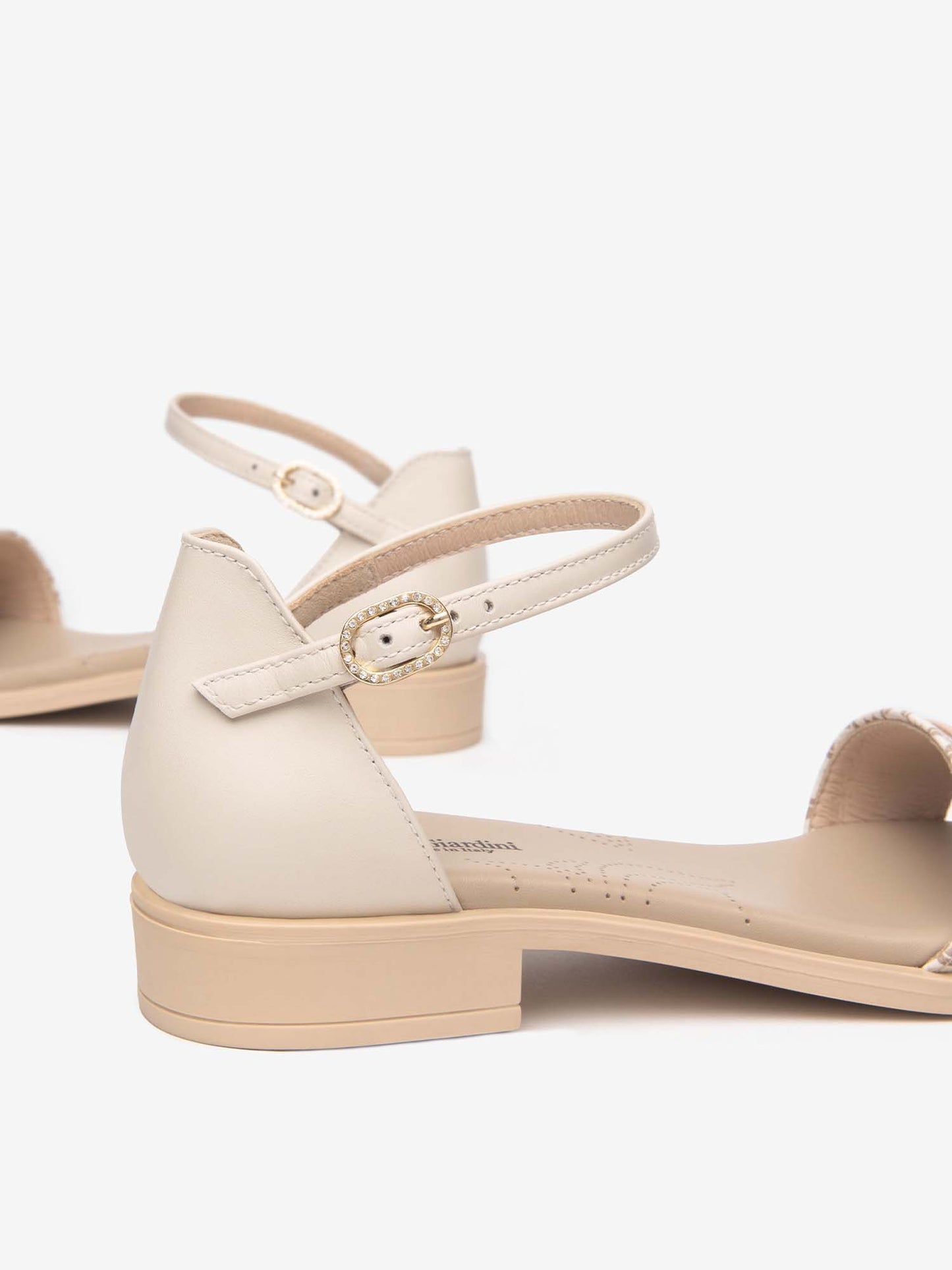 SANDALO BASSO CON FASCIA MONOGRAMMA NERO GIARDINI DONNA BEIGE