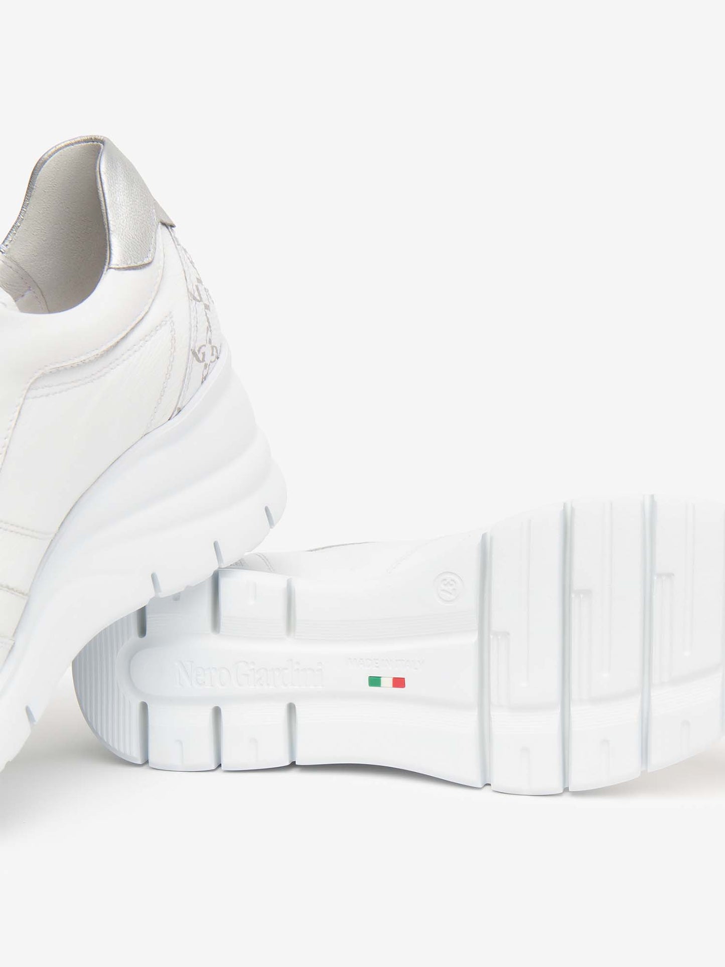 Sneakers da donna Nero Giardini Agosta bianche con zeppa