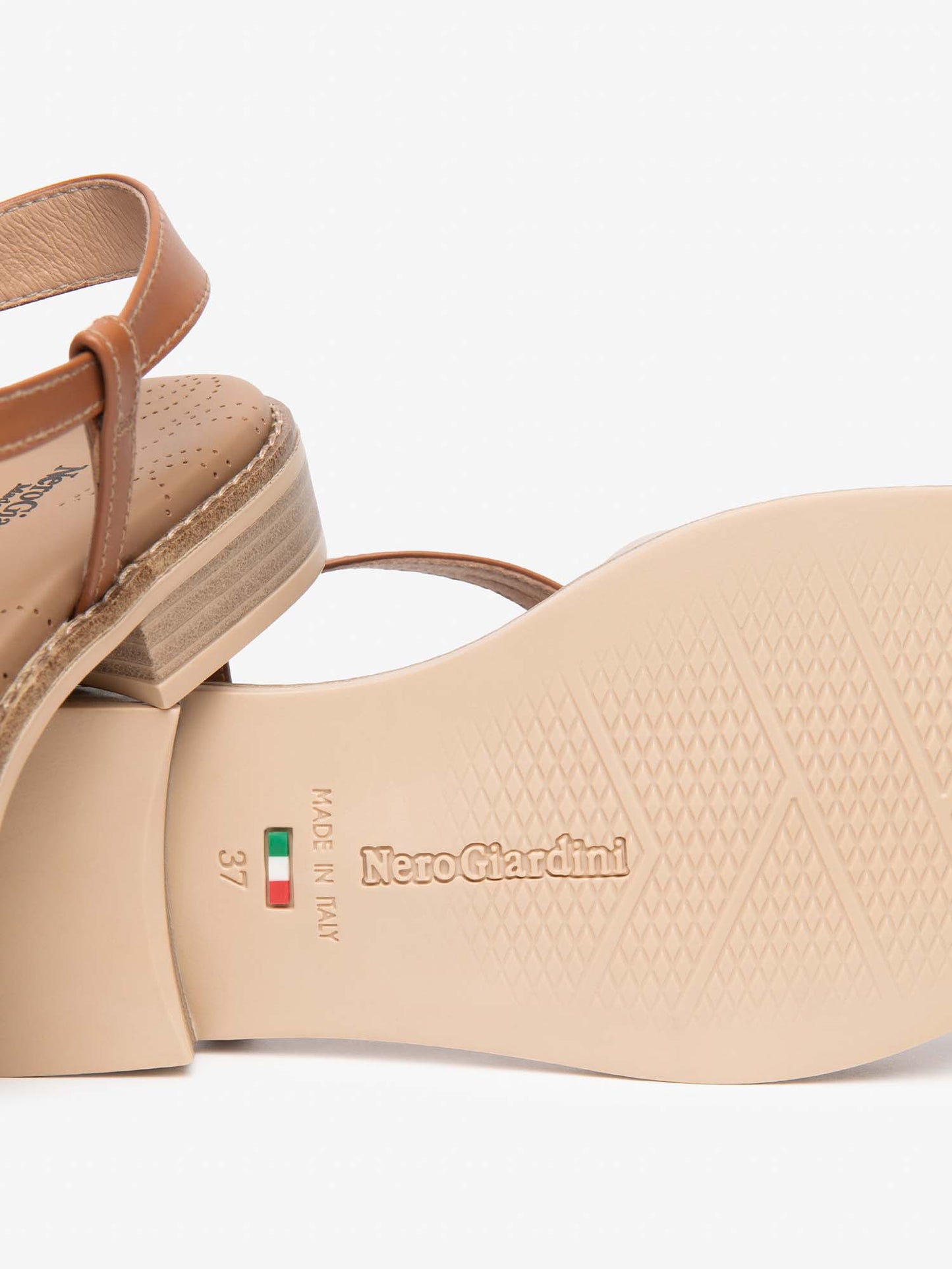 Nero Giardini Bevagn, sandalo donna in pelle multicolore