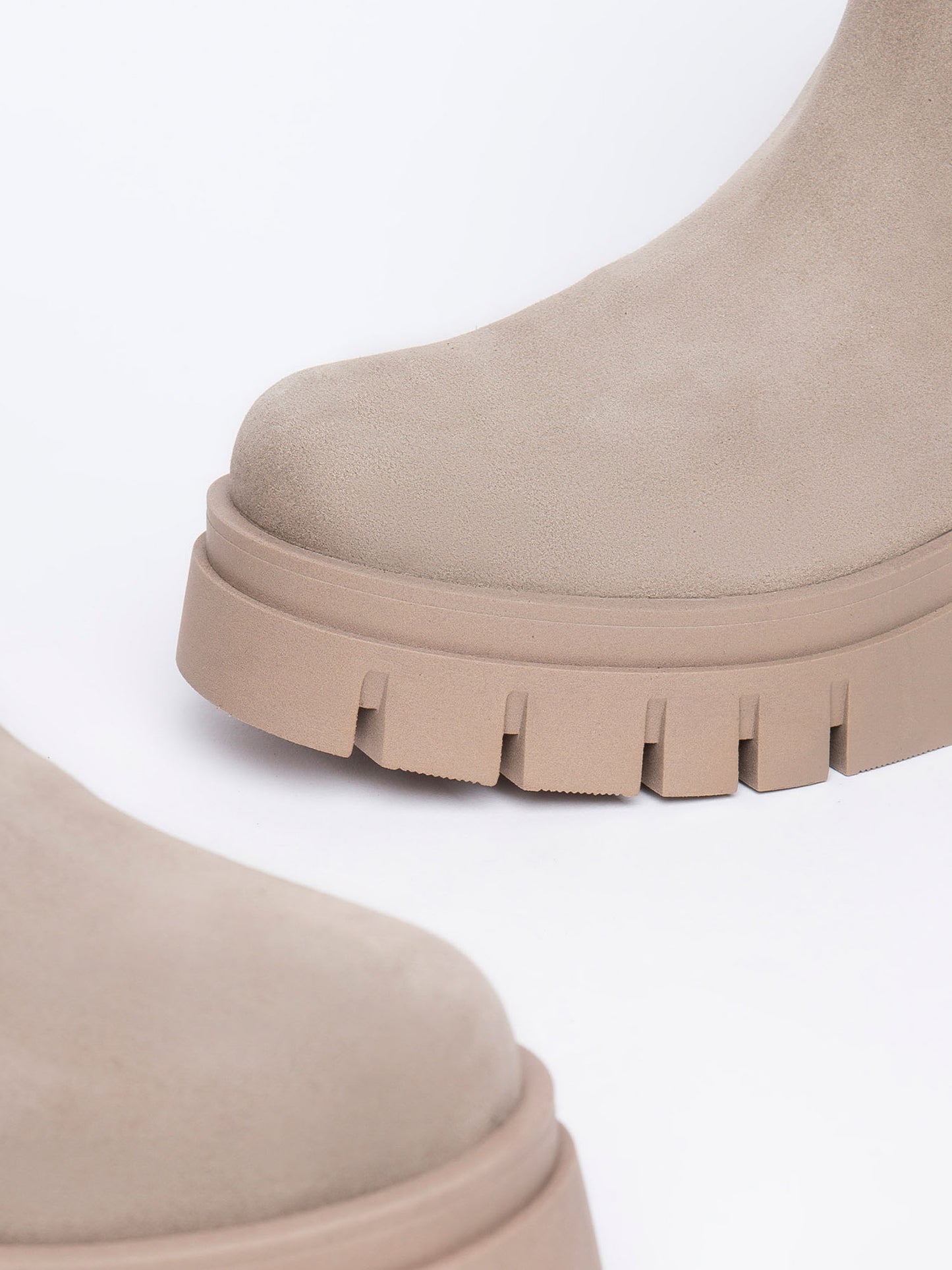 STIVALETTI CHELSEA IN SUEDE CON PLATFORM NEROGIARDINI DA DONNA ARGILLA