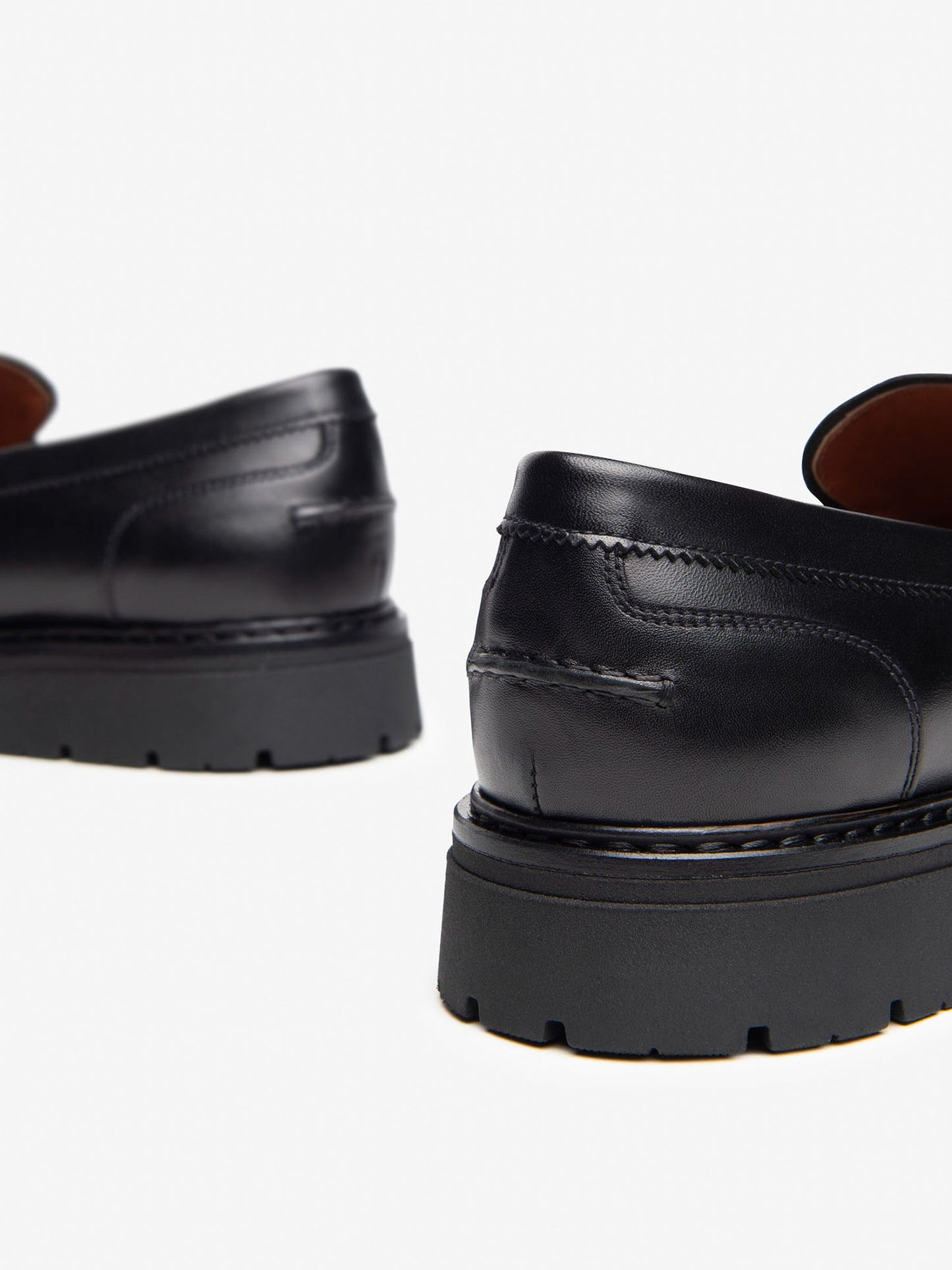 MOCASSINO IN PELLE NEROGIARDINI DA UOMO NERO