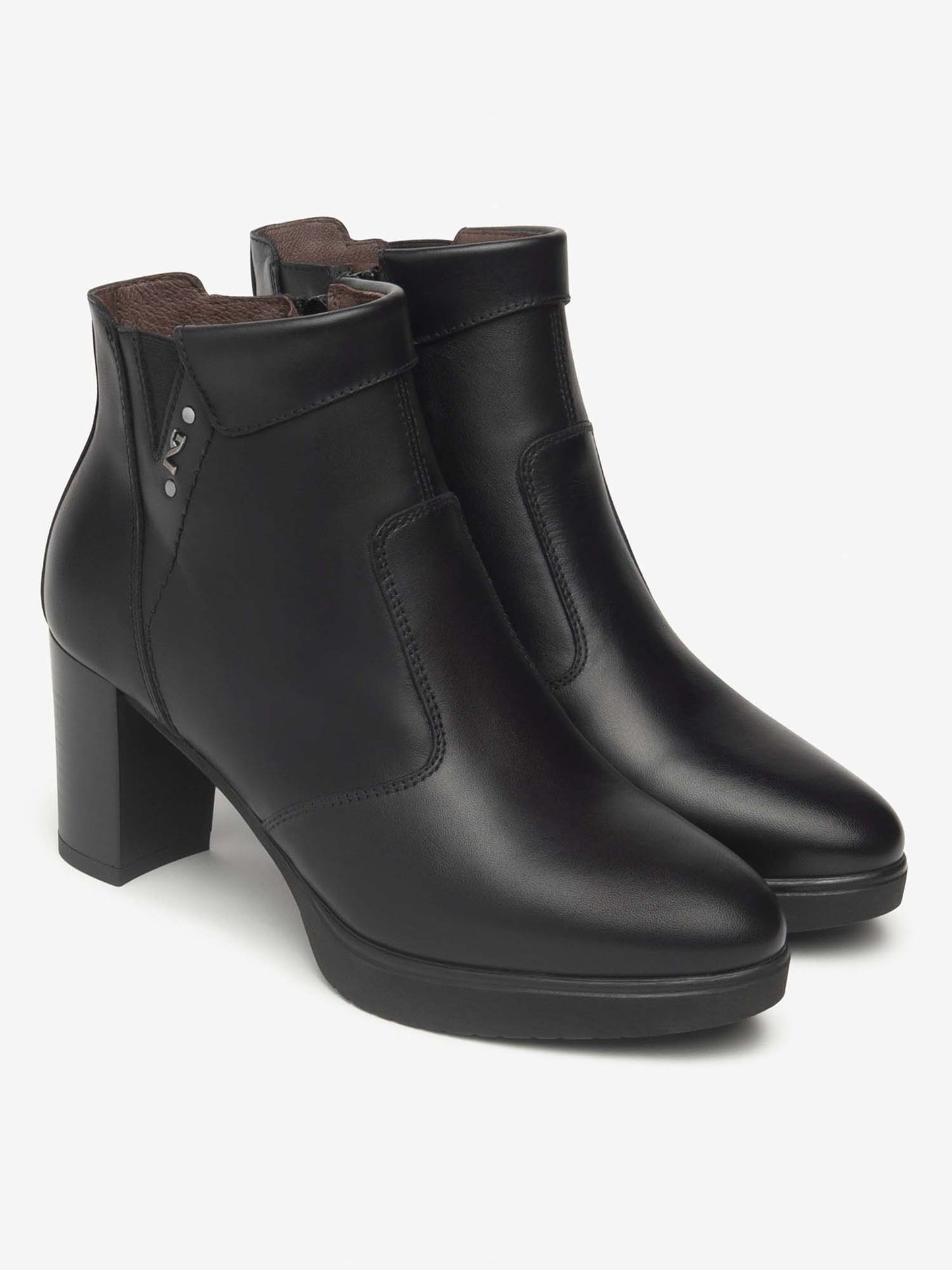 TRONCHETTI CON ZIP NeroGiardini DA DNONNA NERO