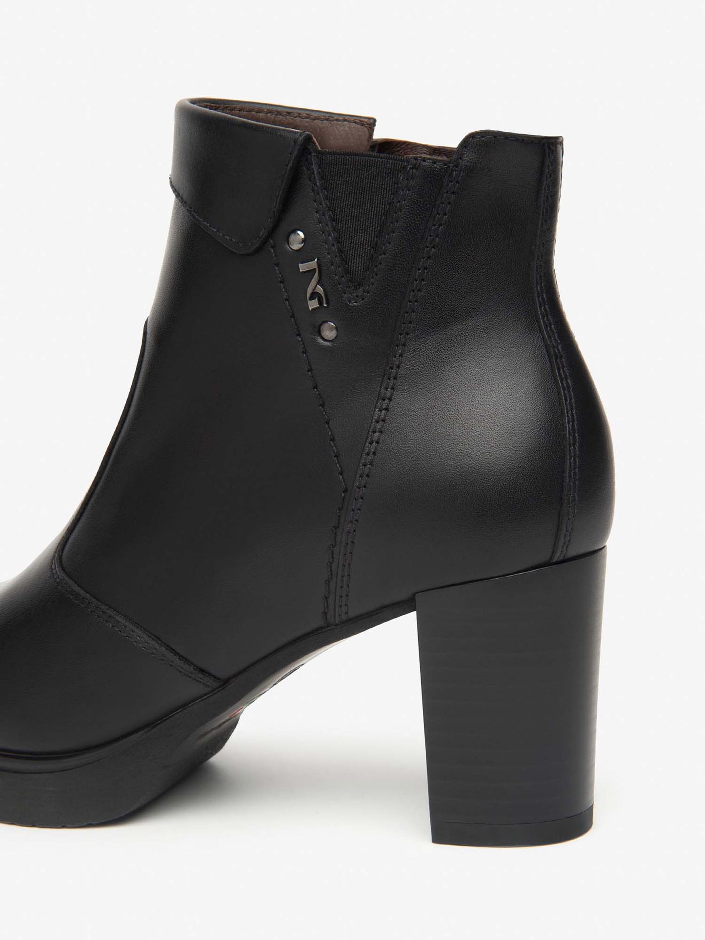 TRONCHETTI CON ZIP NeroGiardini DA DNONNA NERO