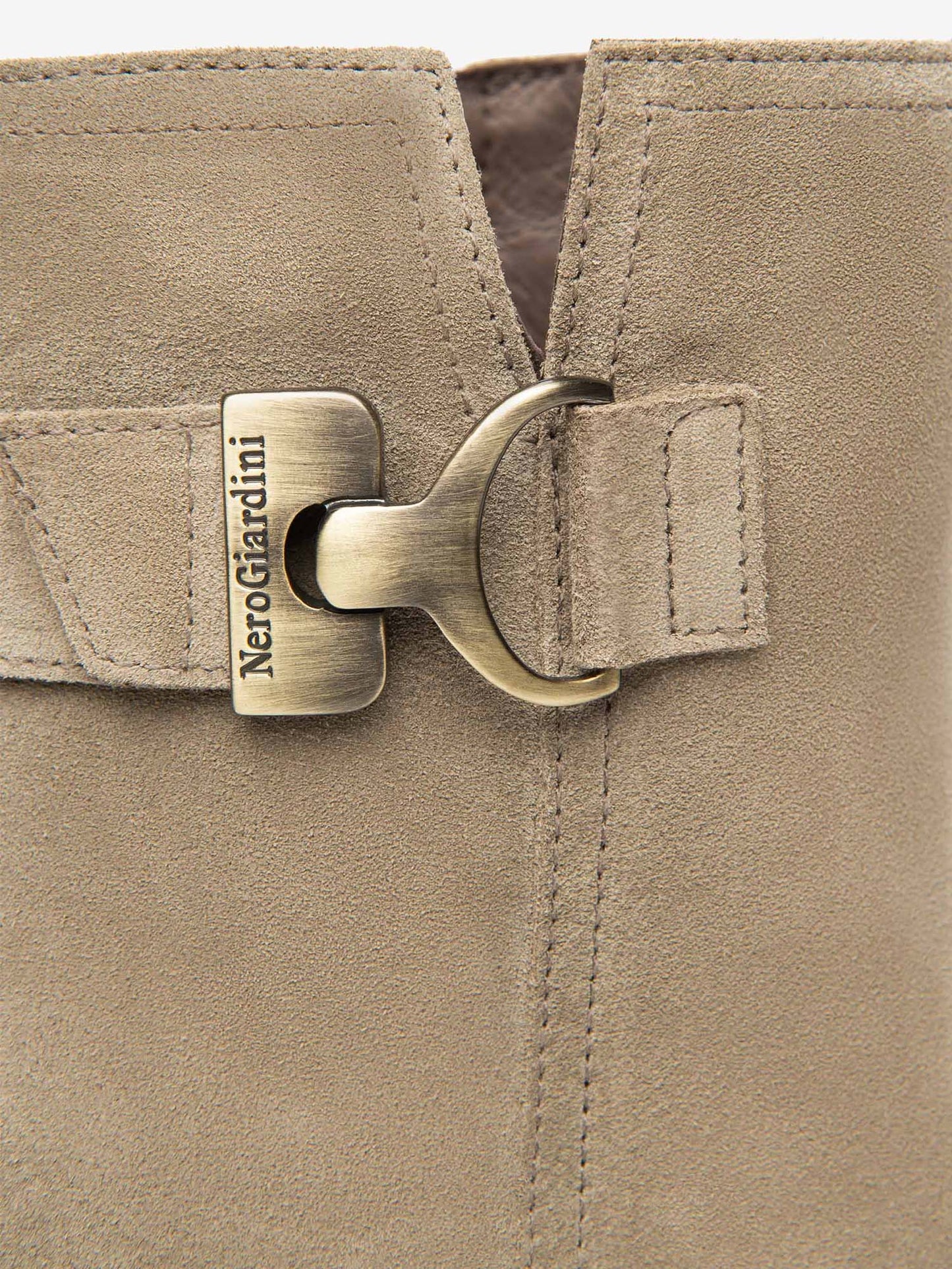 STIVALETTI IN SUEDE NeroGiardini DA DONNA ARGILLA