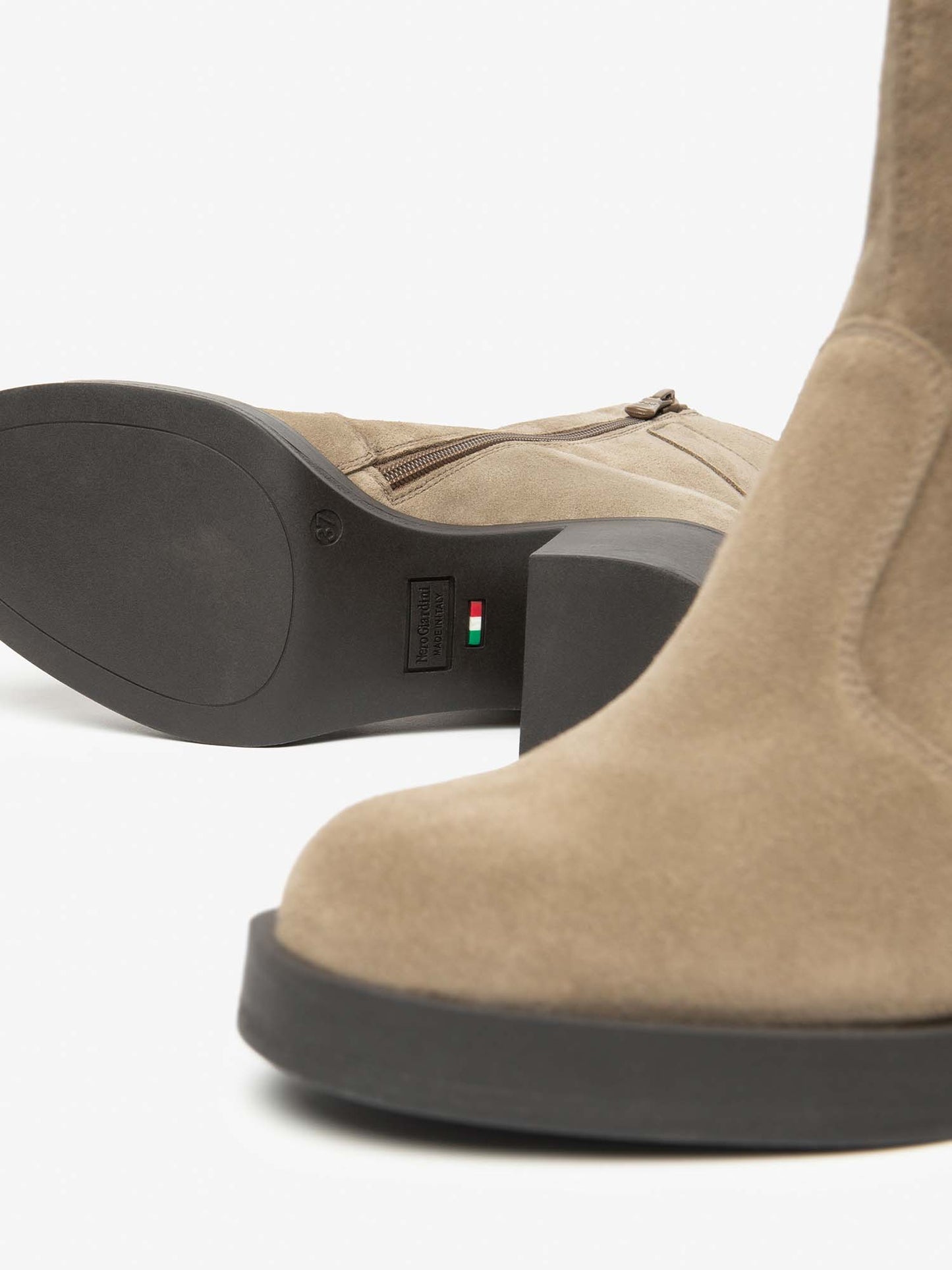 STIVALETTI IN SUEDE NeroGiardini DA DONNA ARGILLA