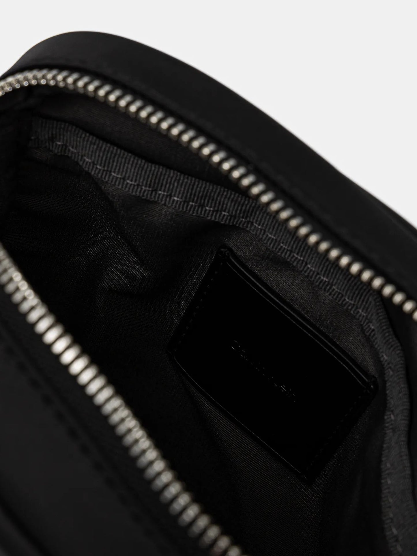 TRACOLLA SLEEK NYLON REPOR CALVIN KLEIN UOMO NERO