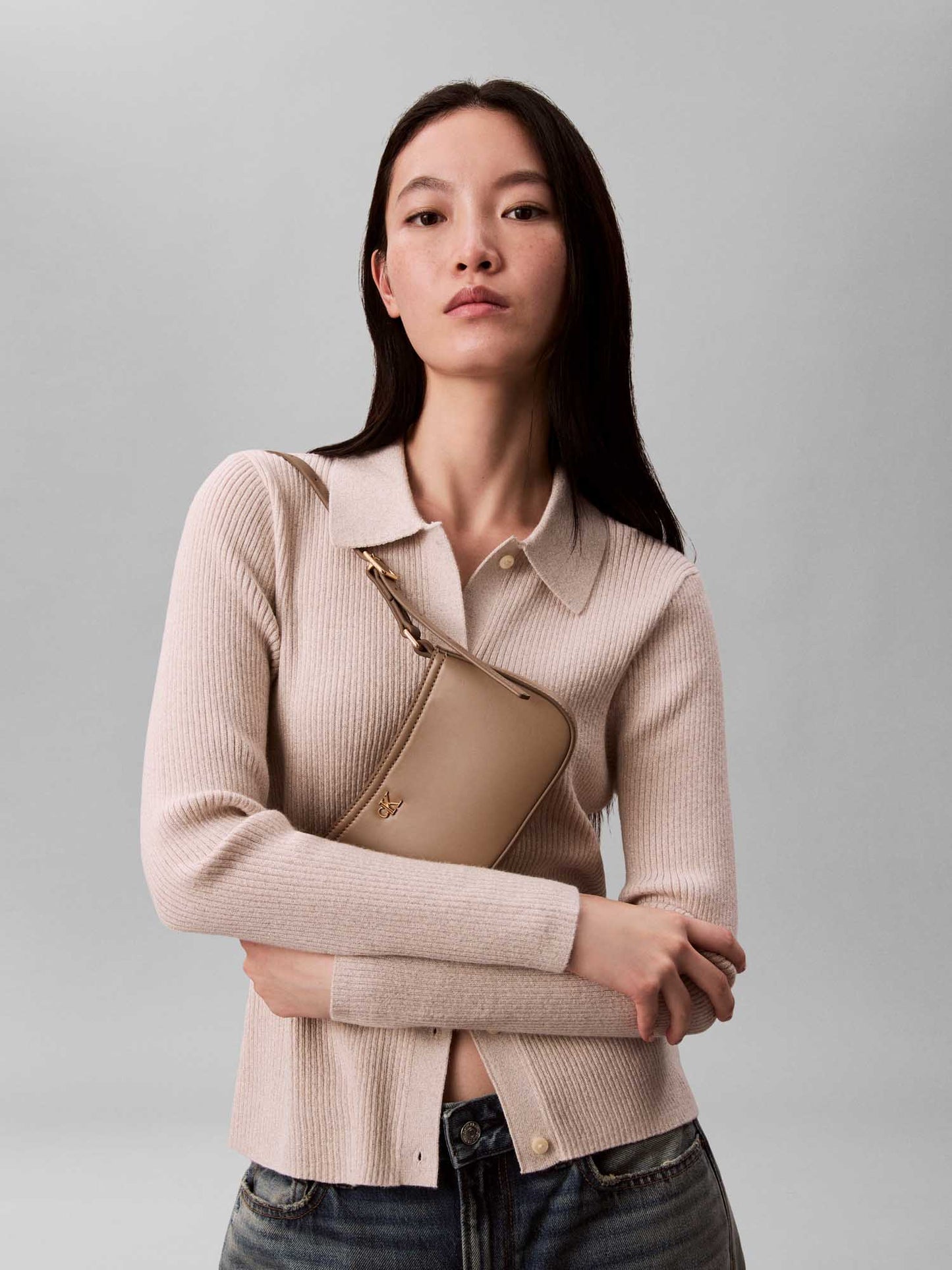 Calvin Klein Small Shoulder Bag nude, borsa a spalla compatta da donna