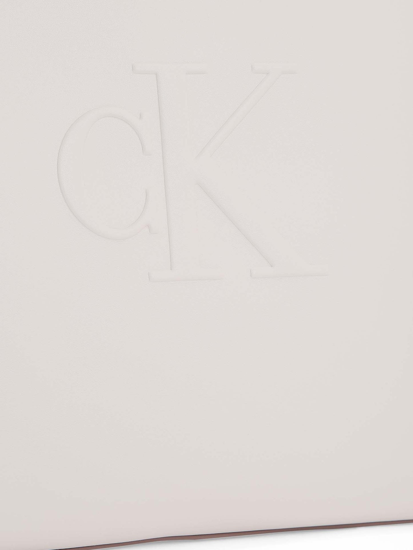 CK SCULPTED SLIM TOT