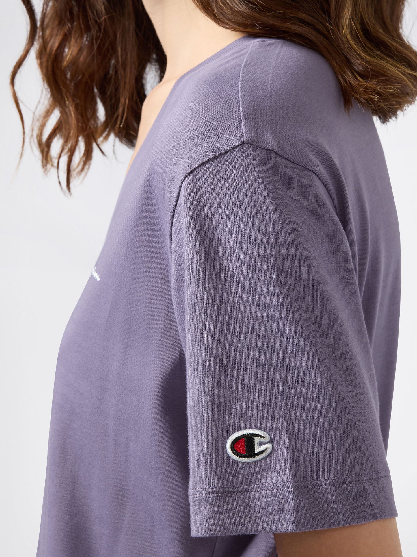T-SHIRT COLLO A V CHAMPION DA DONNA LILLA