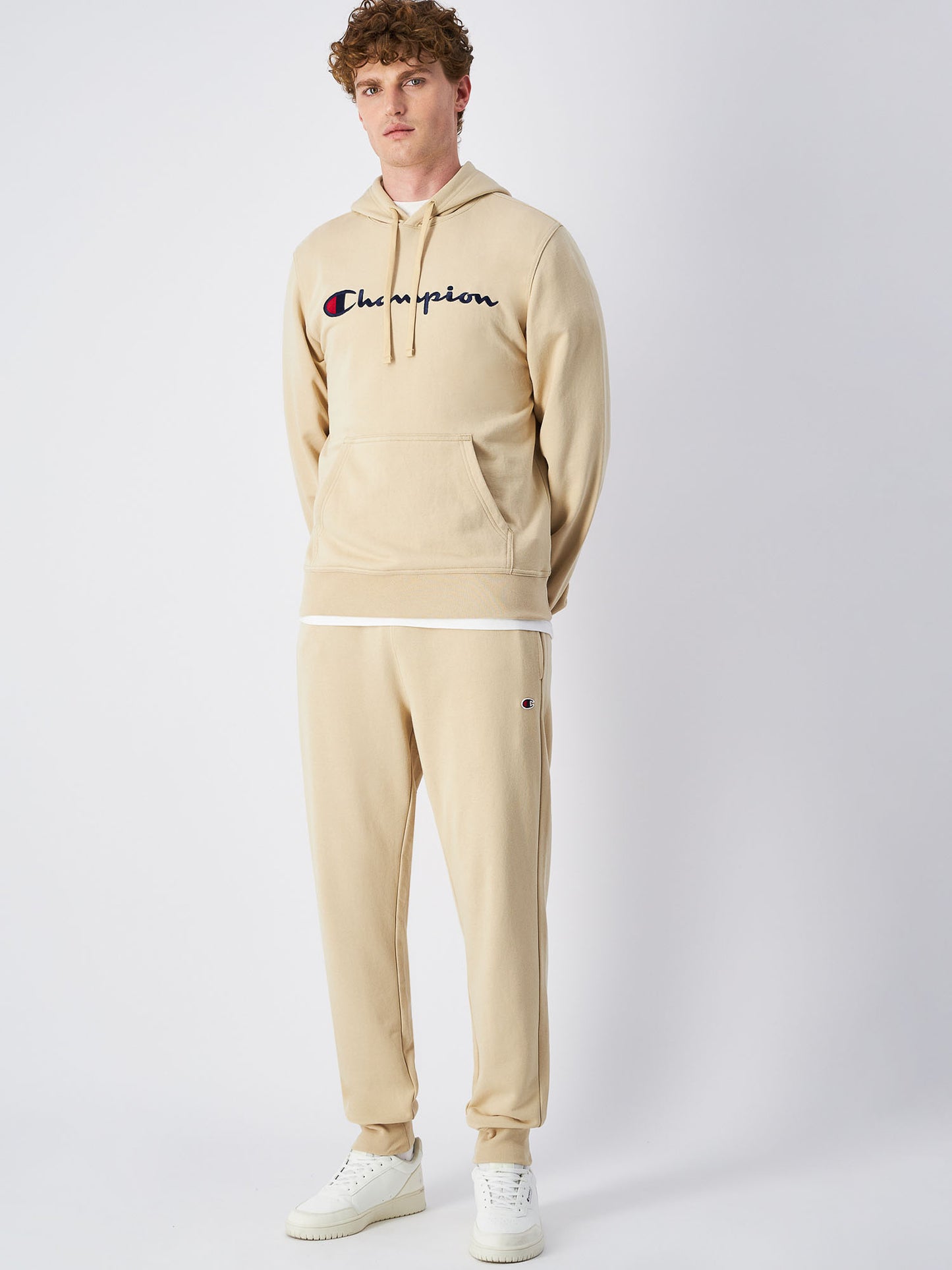 FELPA CON CAPPUCCIO CON LOGO RICAMATO CHAMPION UOMO BEIGE