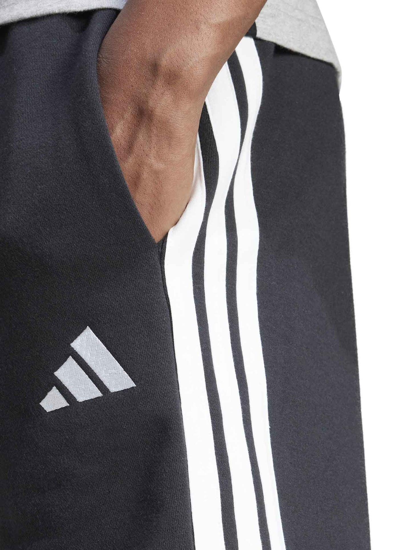 SHORT ESSENTIAL ADIDAS UOMO NERO