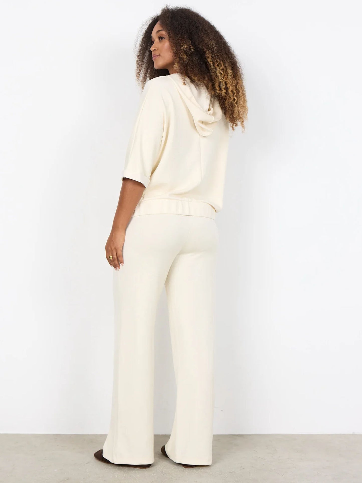 Felpa panna con cappuccio e zip da donna Soya Concept