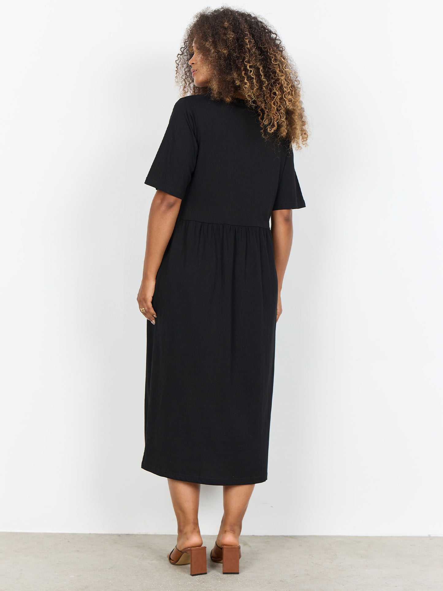 Soyaconcept vestito midi in cotone nero da donna
