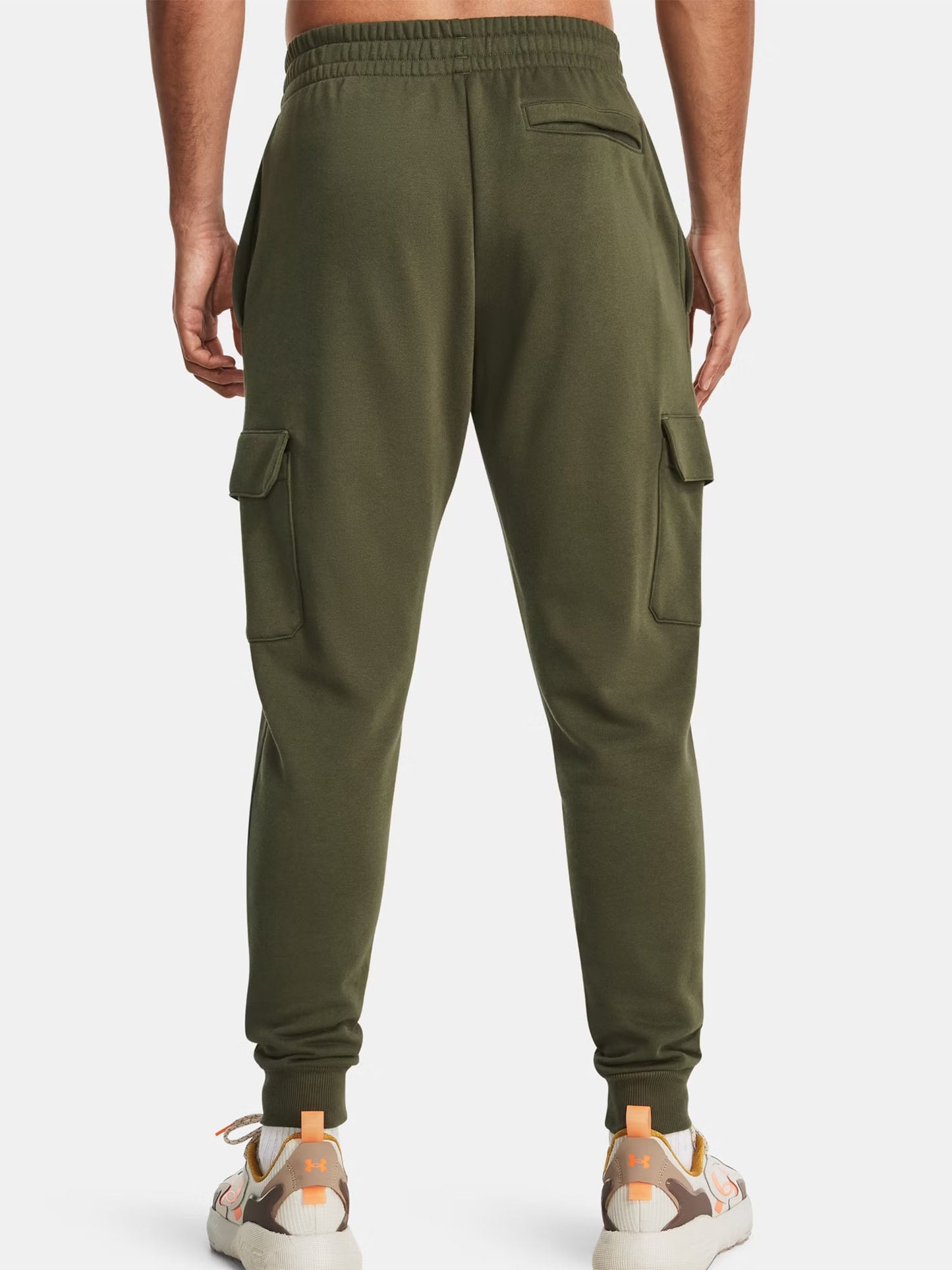 UNDER ARMOUR RIVAL