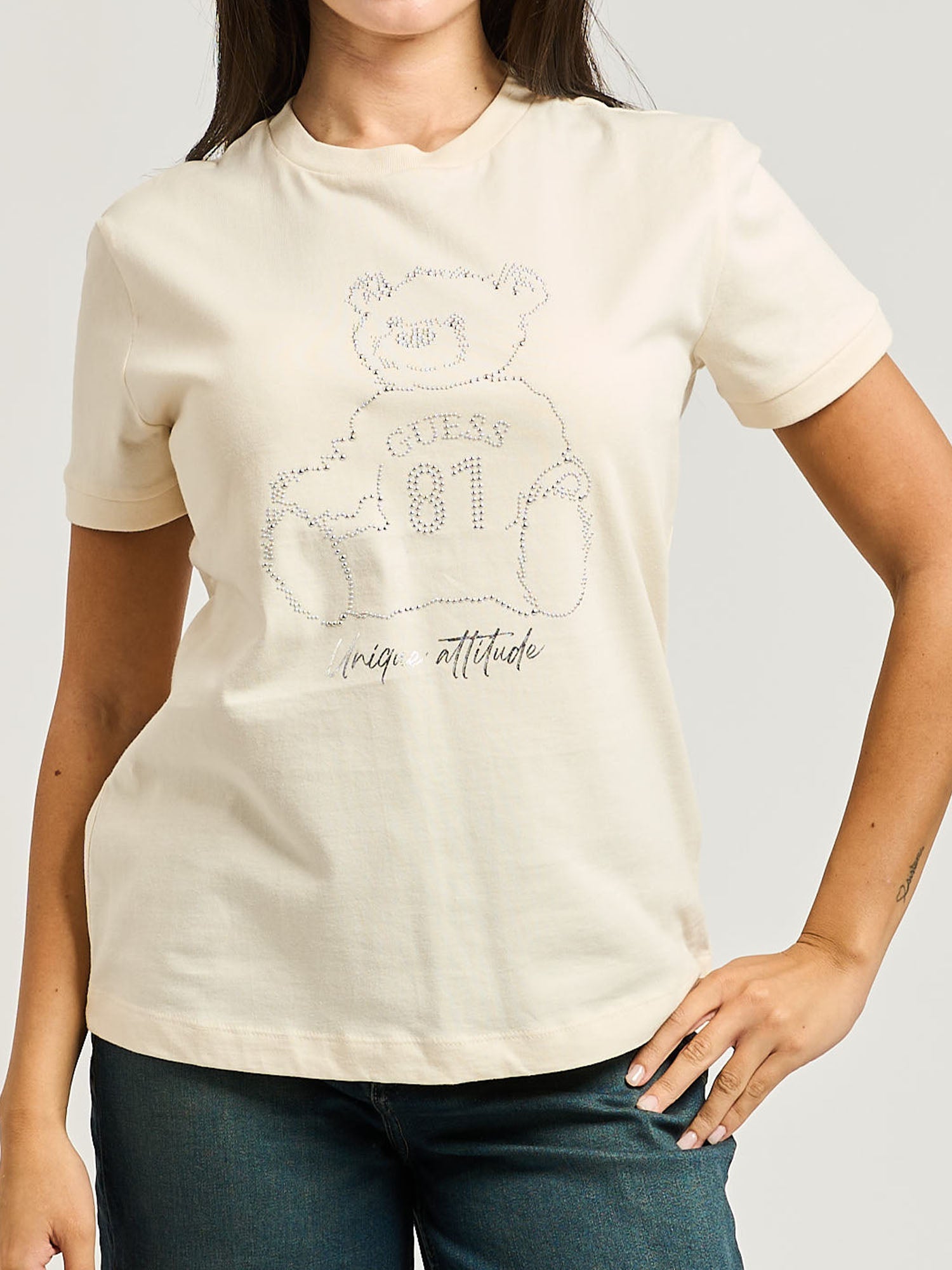 T-shirt Guess da donna | La nuova collezione su T-shirt Guess da donna | La nuova collezione su