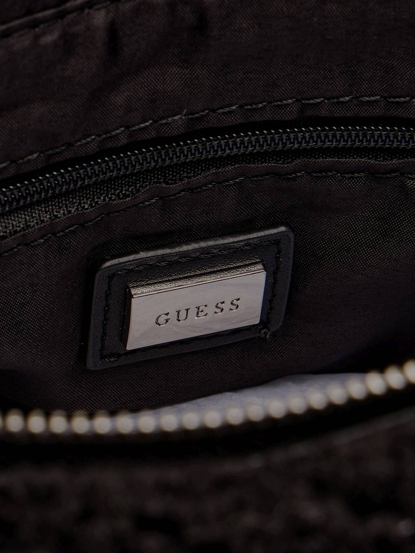 BORSA SHERPA GUESS DA DONNA NERO