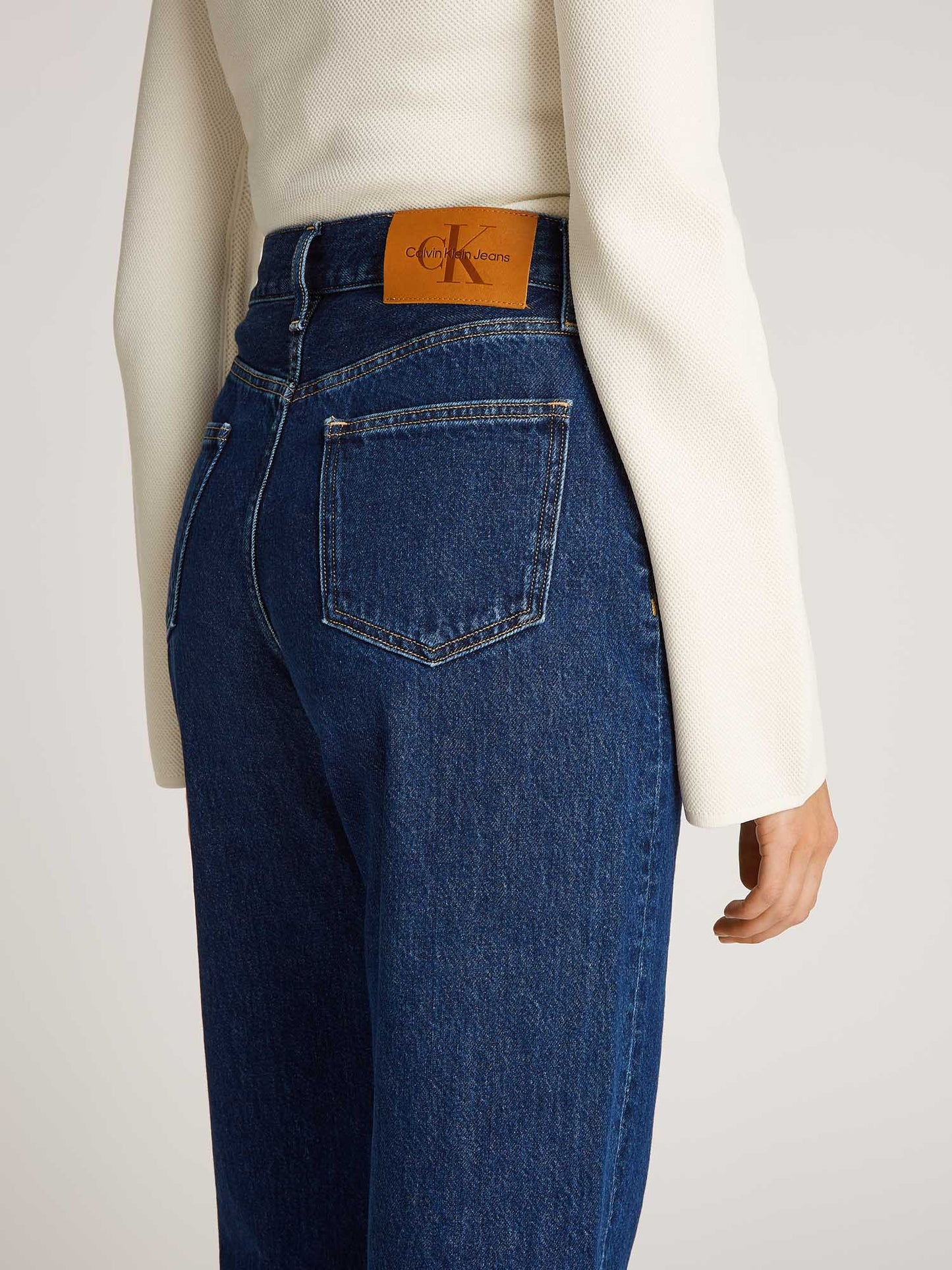 DENIM BARREL CALVIN KLEIN JEANS DONNA JEANS SCURO