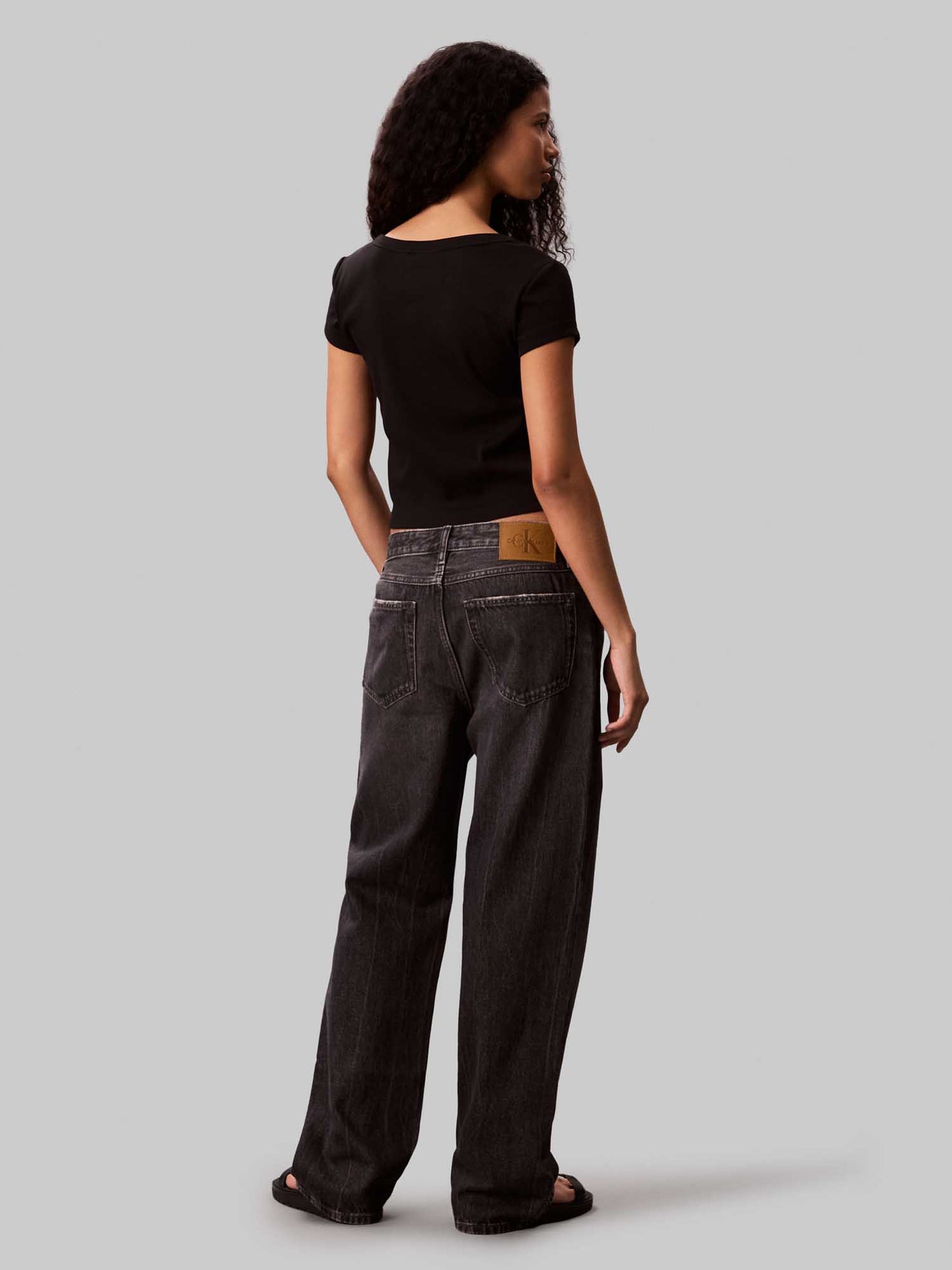 T-SHIRT A COSTINE ELASTICIZZATA CALVIN KLEIN JEANS DONNA NERO