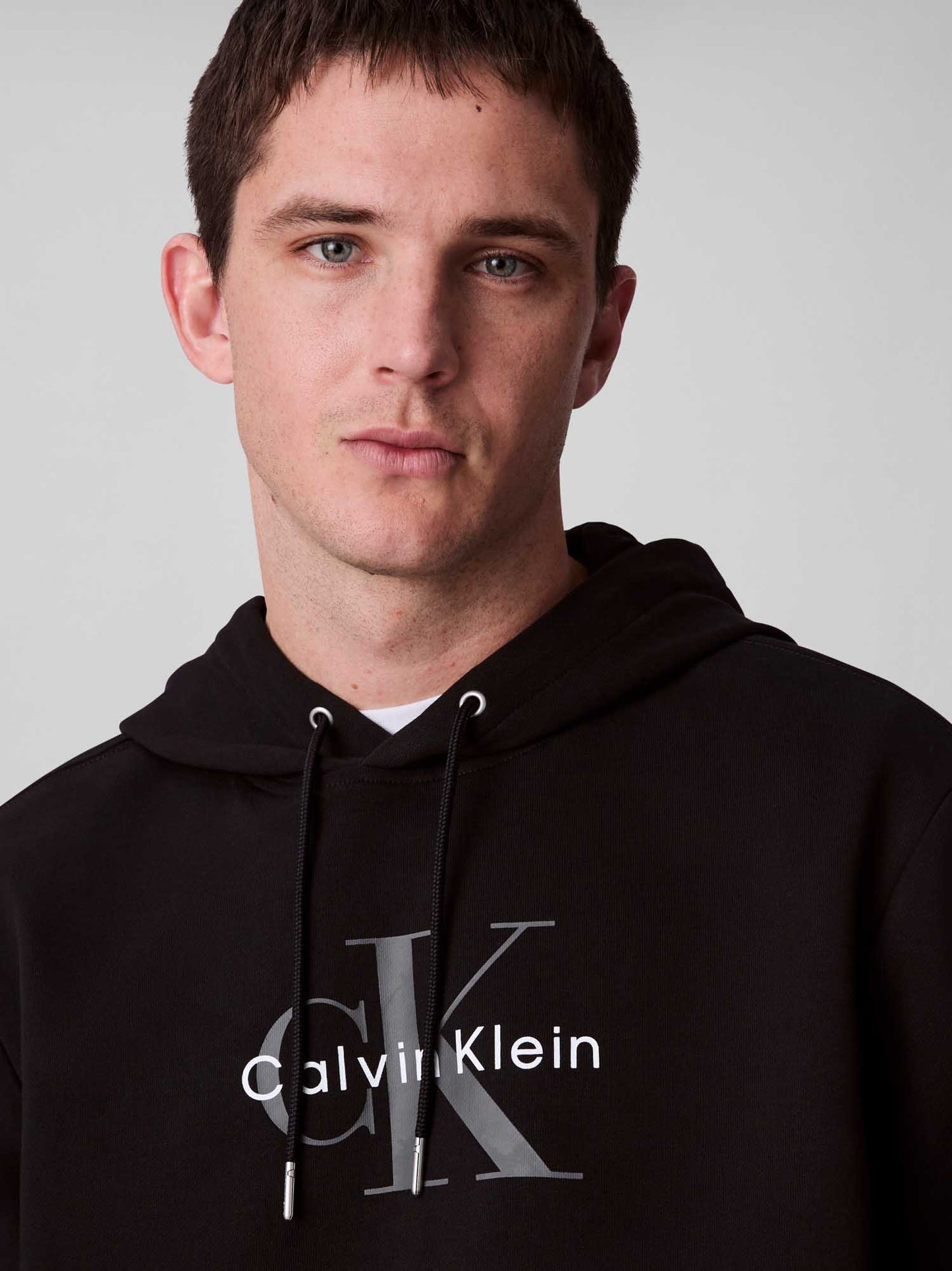 FELPA CON CAPPUCCIO E MONOLOGO CALVIN KLEIN DA UOMO NERO