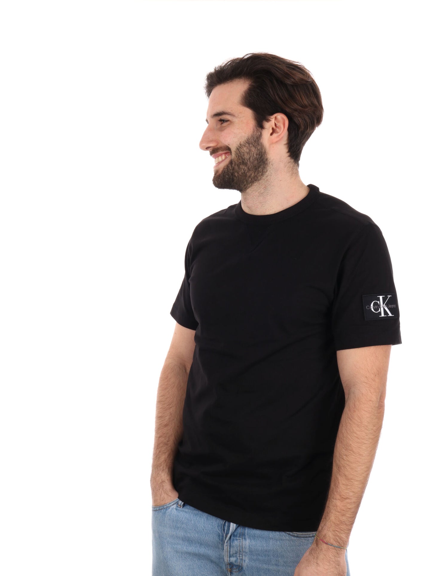 T-SHIRT BADGE REGULAR TEE CALVIN KLEIN JEANS UOMO NERO