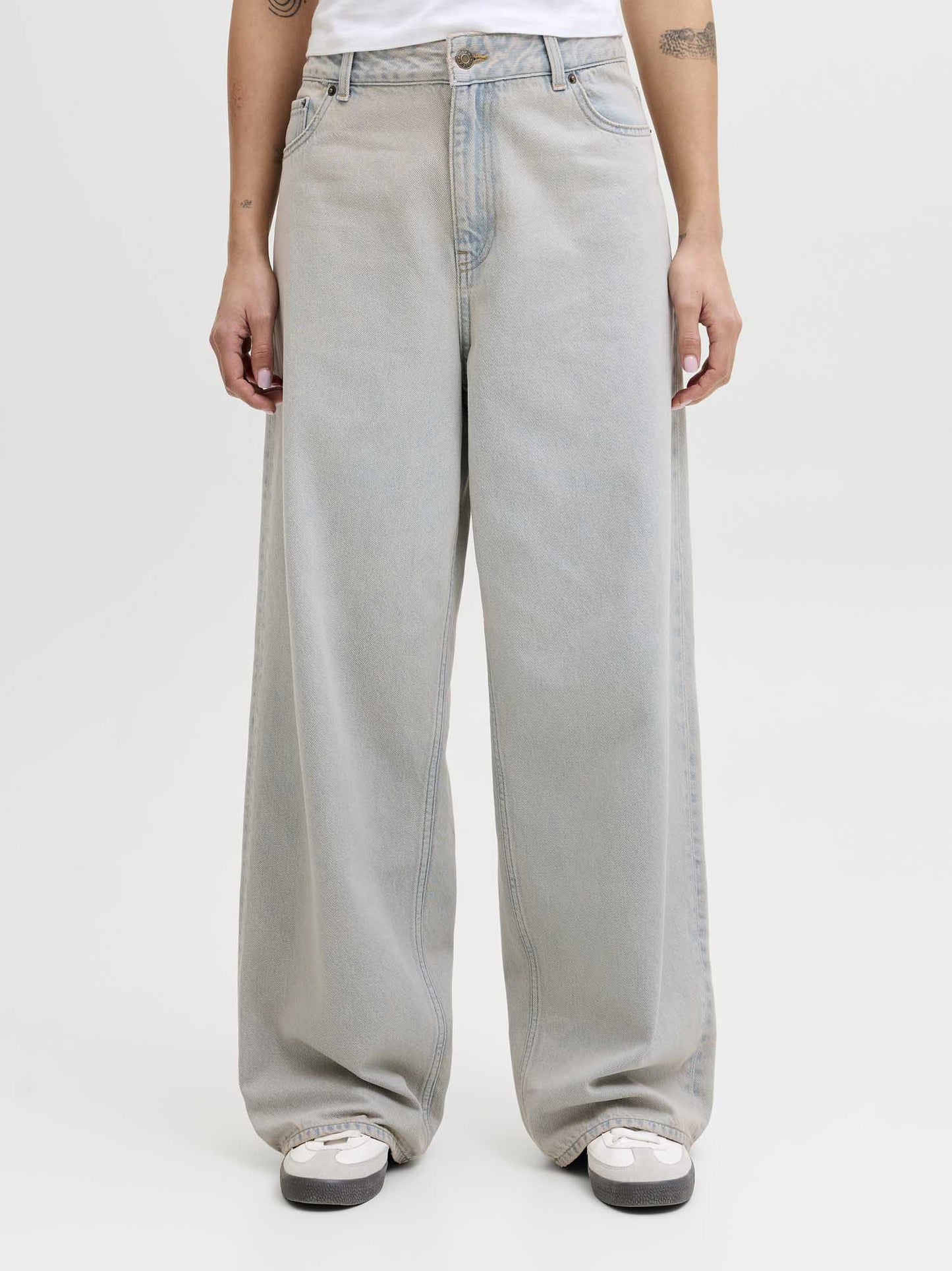 Jeans baggy JJXX Kyoto donna in denim chiaro per un look casual