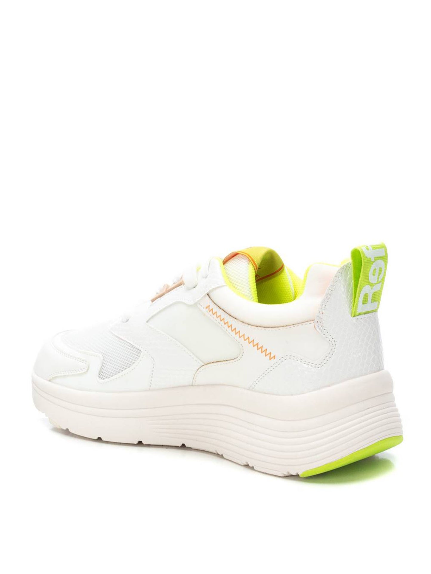 Sneakers Refresh bianche da donna per un look versatile e moderno