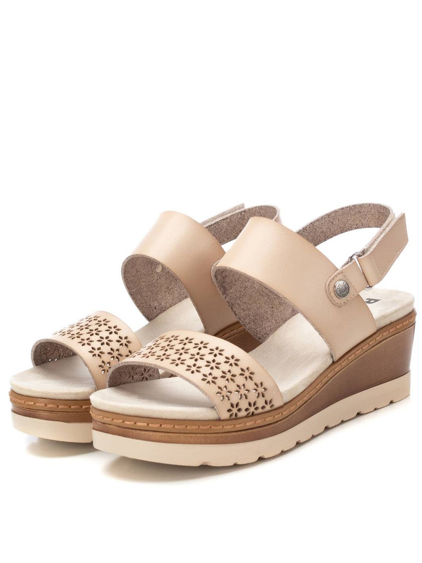 Sandali Refresh donna beige, eleganza e comfort per la stagione calda